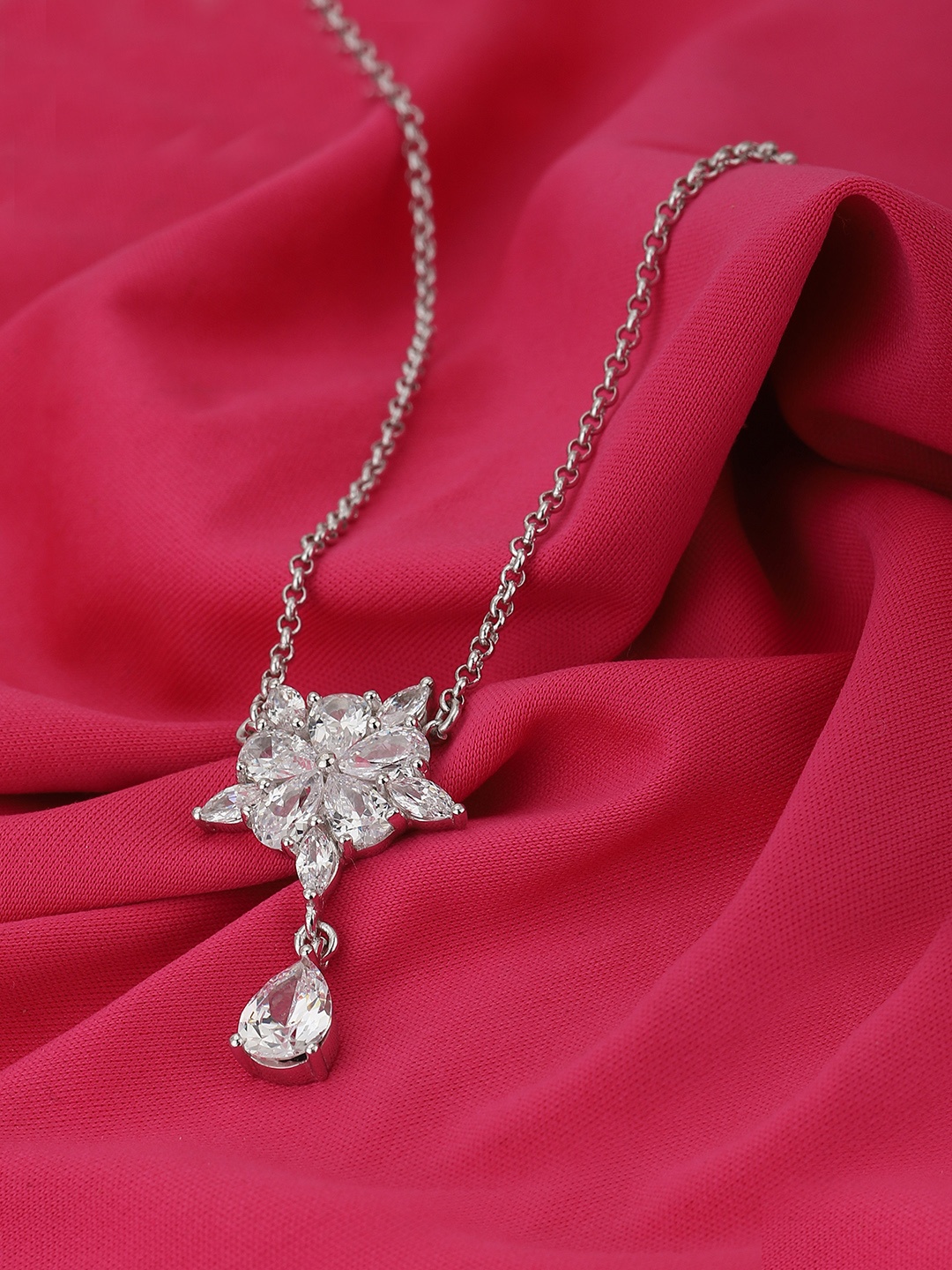 

Carlton London Silver-Toned Rhodium-Plated CZ Studded Star Textured Link Necklace