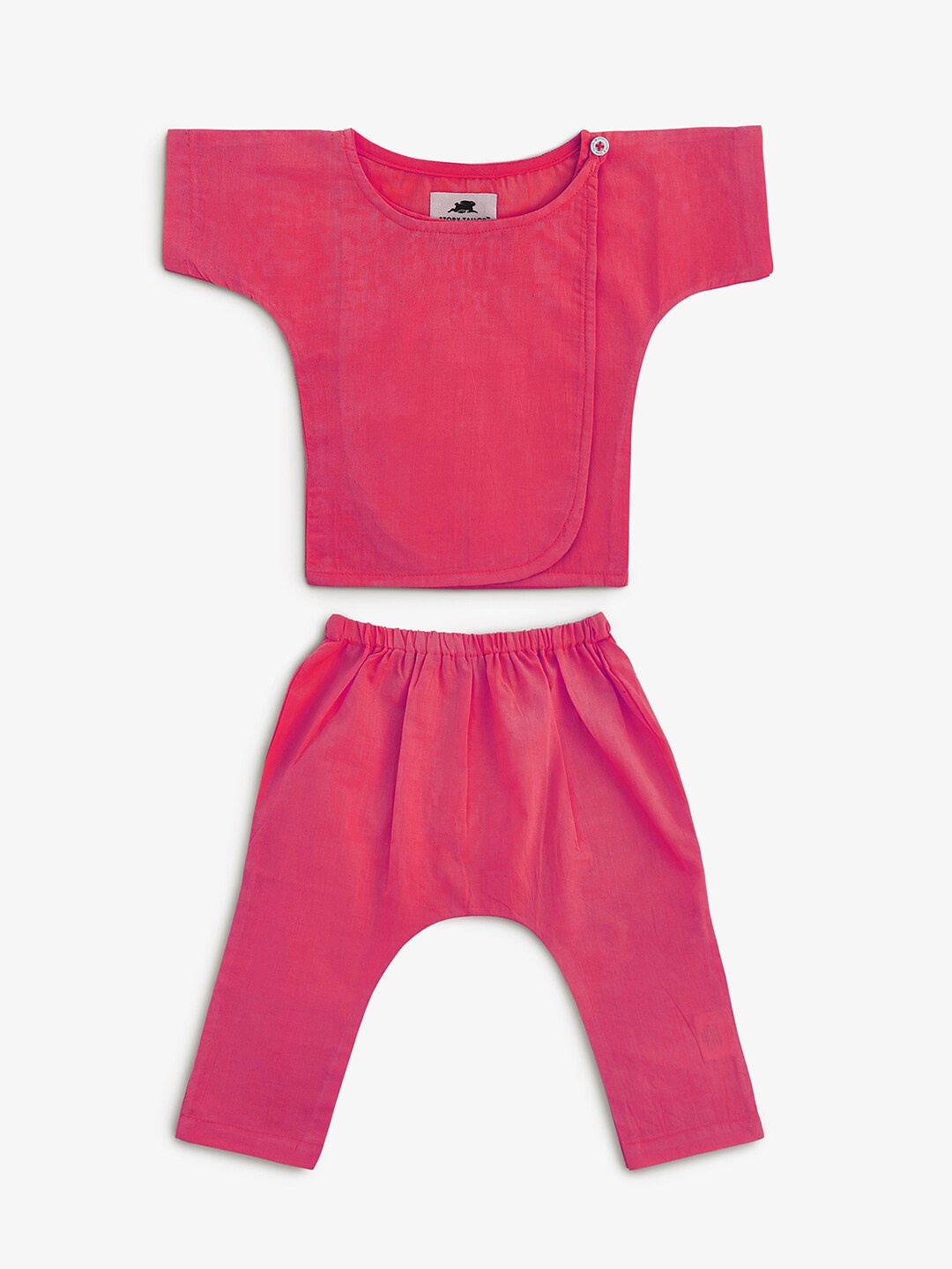 

STORY TAILOR Kids Pink Solid Cotton Clothing Set