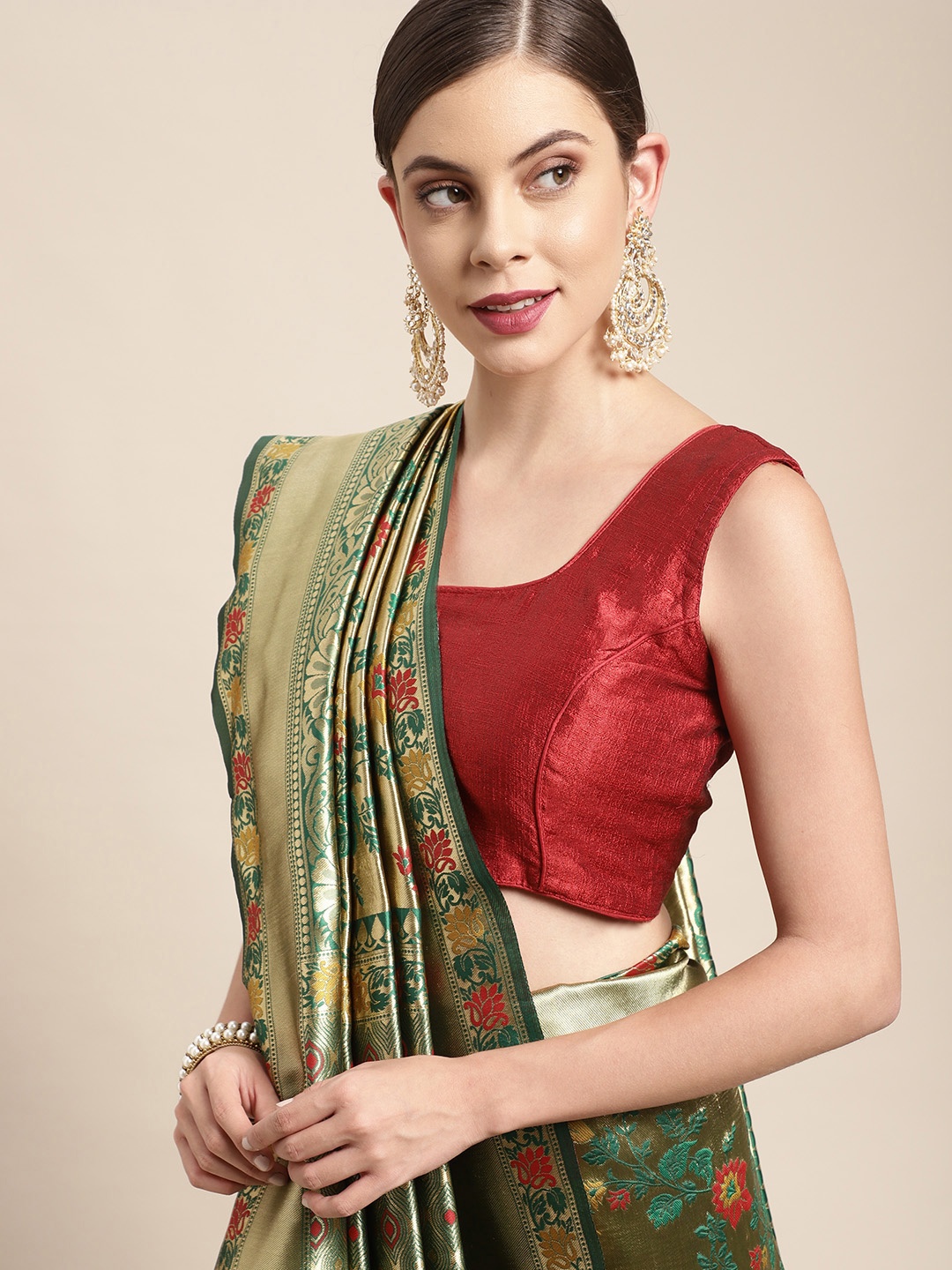 

Leeza Store Green & Red Woven Design Silk Blend Patola Saree