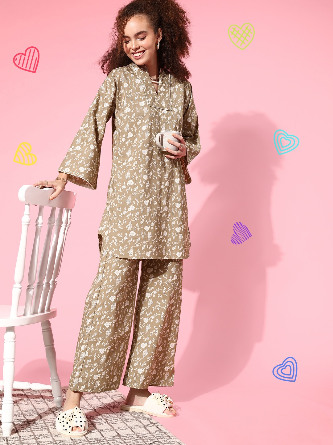 

The Kaftan Company Women Olive Green & White Pure Cotton Floral Printed Night suit