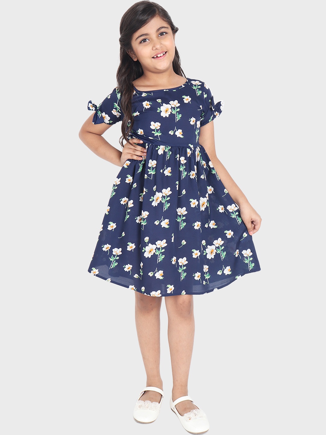

YK Girls Navy Blue Navy Blue & White Floral Print Fit & Flare Dress