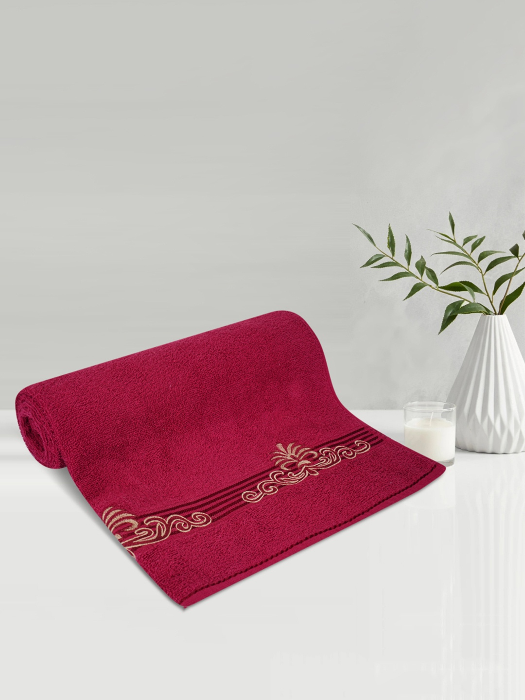 

LUSH & BEYOND Red Solid Cotton 500 GSM Bath Towel