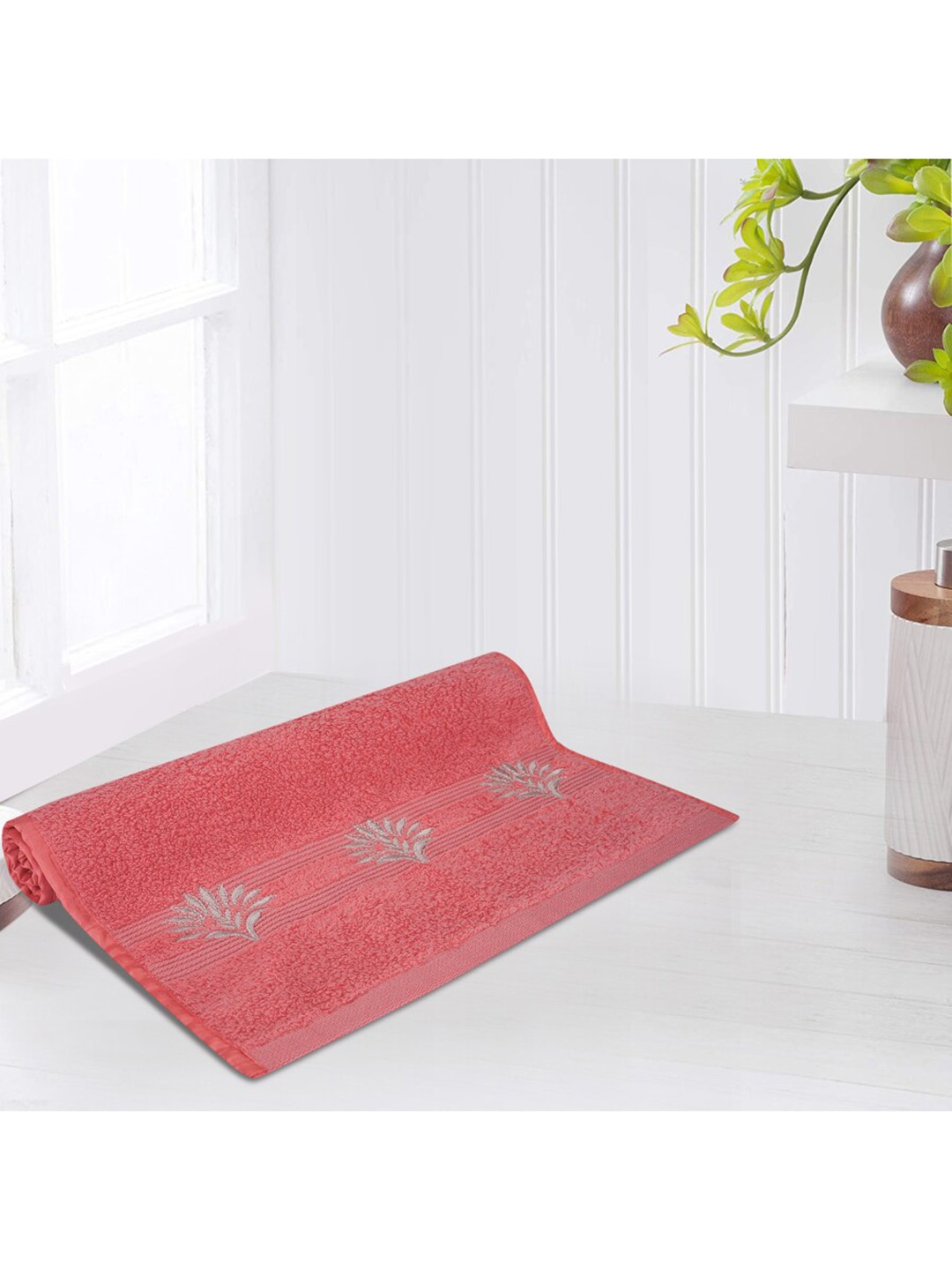 

LUSH & BEYOND Peach-Colored Solid 500 GSM Cotton Hand Towels