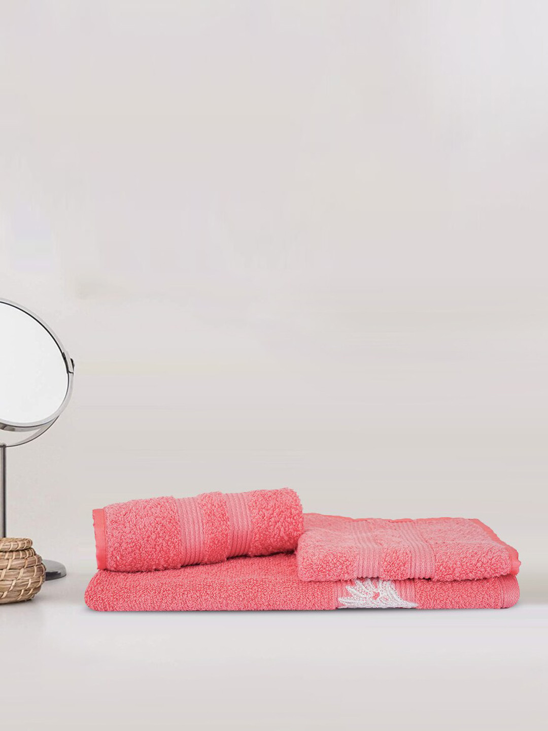 

LUSH & BEYOND Set Of 3 Peach-Colored Solid 500 GSM Cotton Towel Set