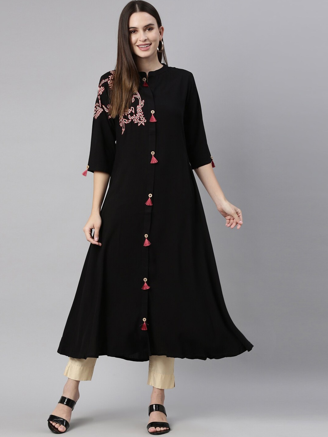 

Neerus Women Black Embroidered Thread Work Kurta