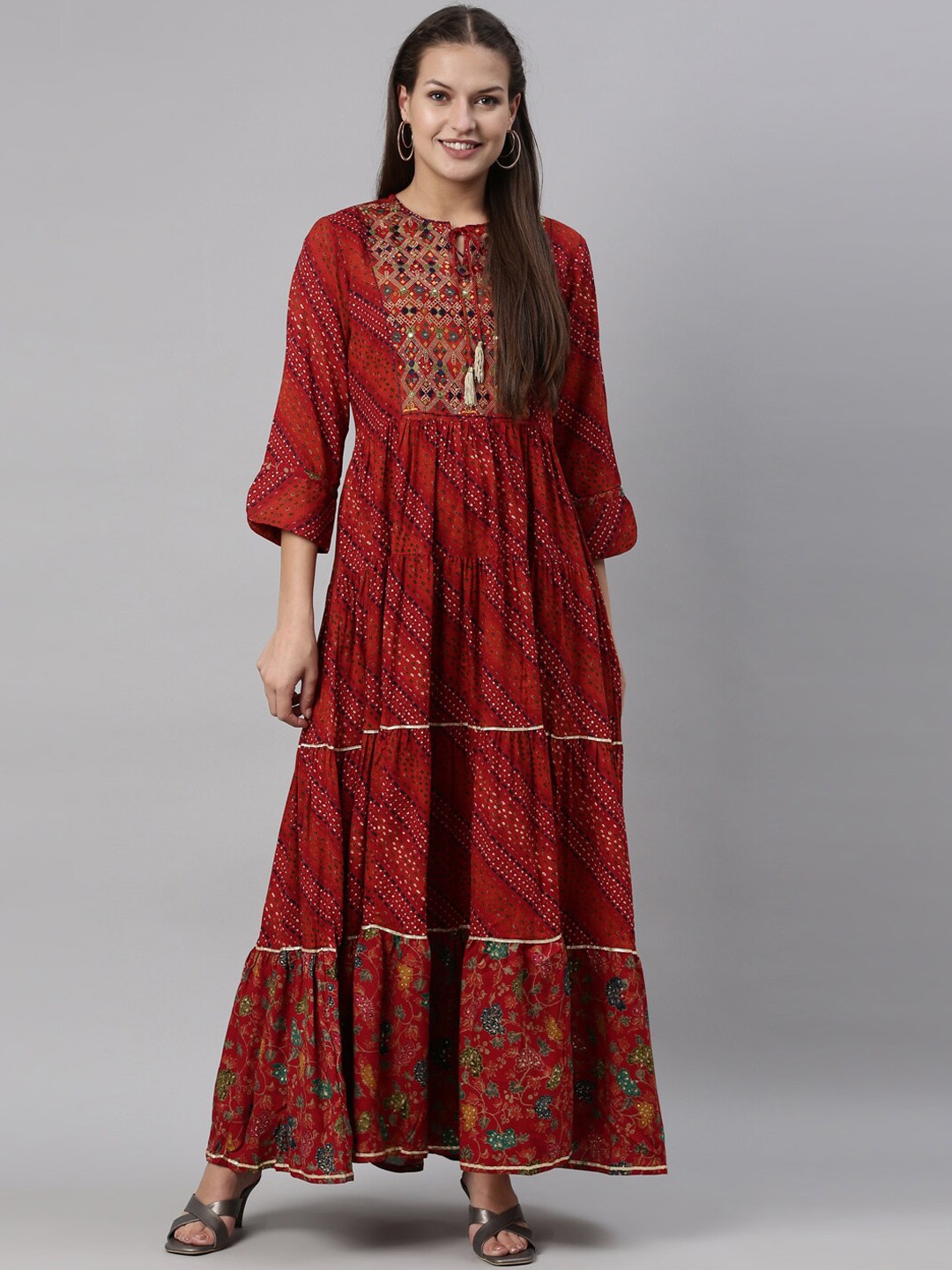 

Neerus Women Maroon Ethnic Printed Embroidered Keyhole Neck Thread Work Anarkali Kurta