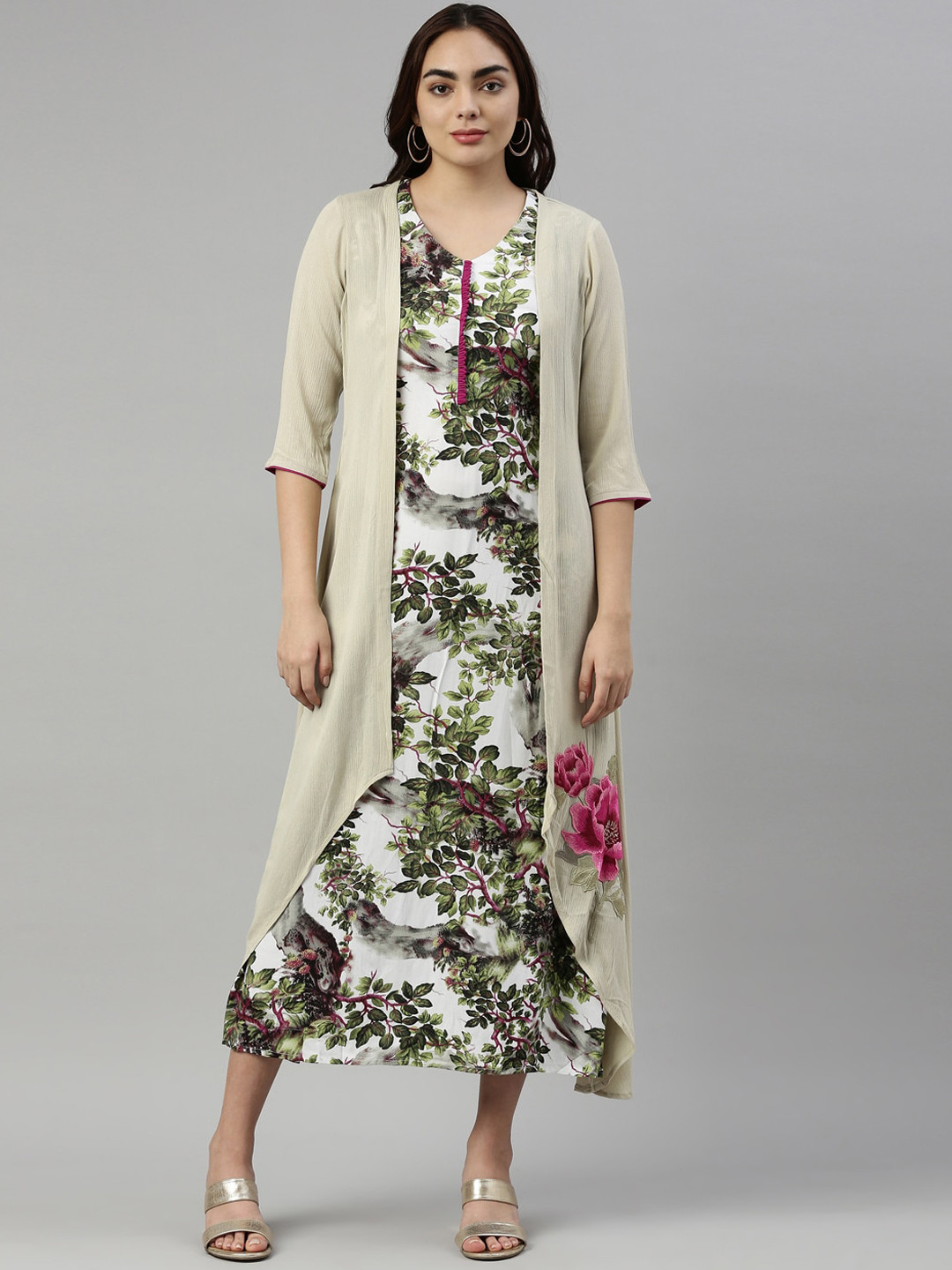 

Neerus Women Olive Green Printed Keyhole Neck Kurta