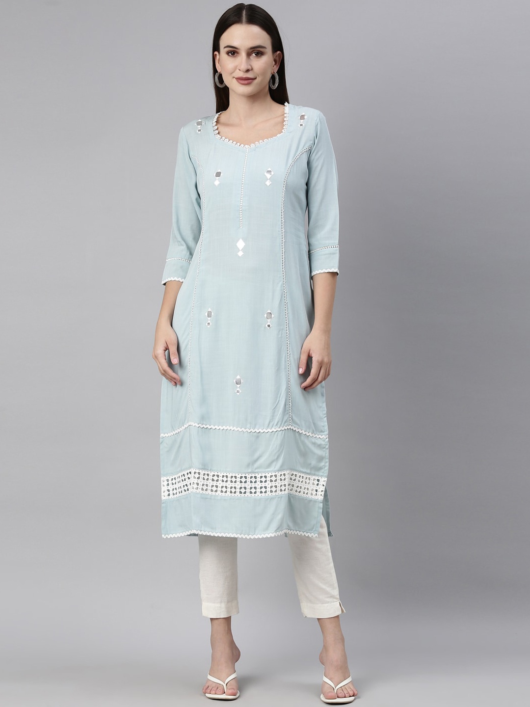 

Neerus Women Blue Geometric Embroidered Flared Sleeves Chikankari Kurta