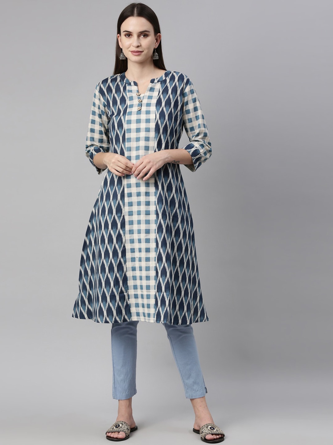 

Neerus Women Blue Checked Kurta