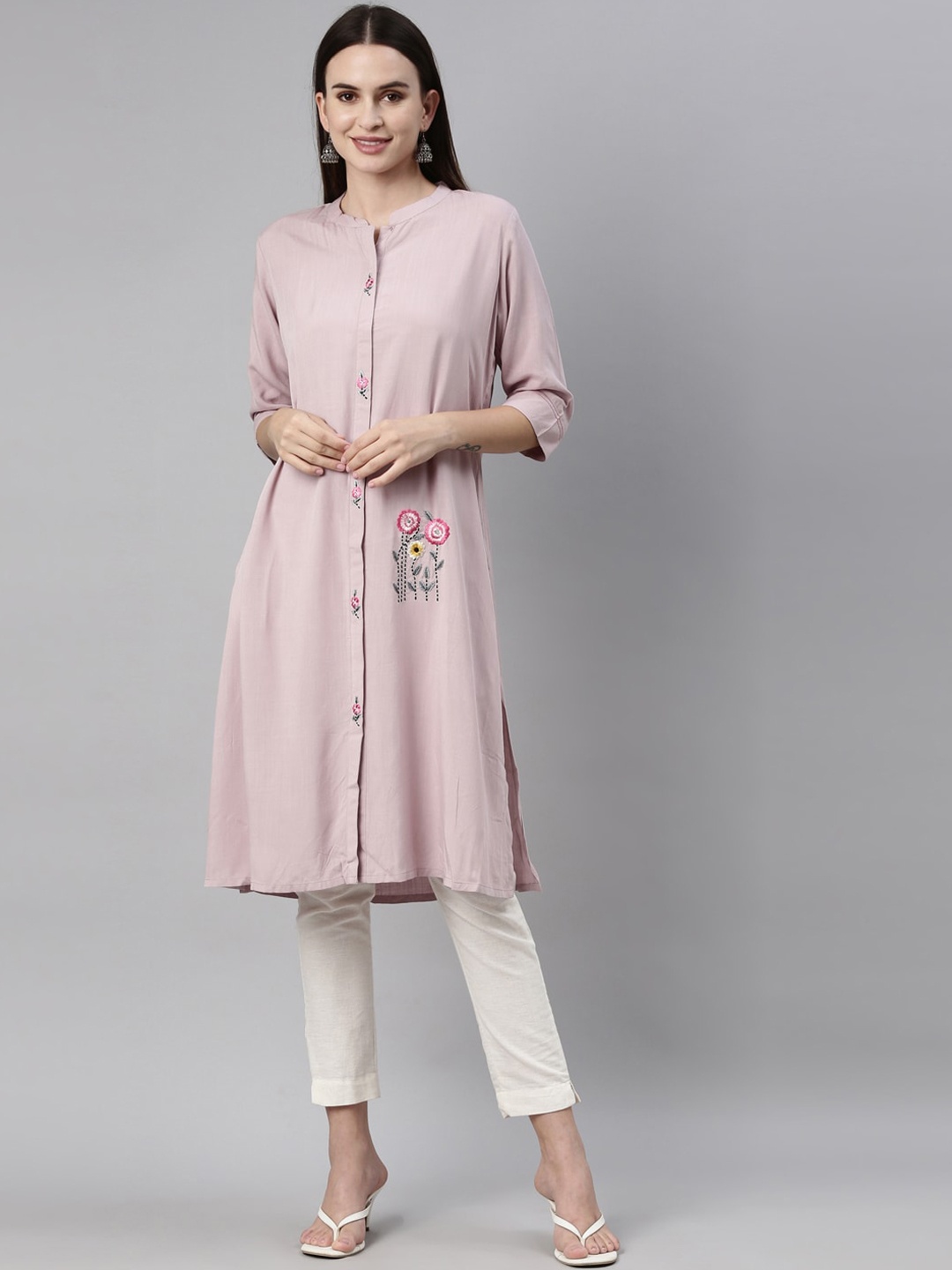 

Neerus Women Mauve Thread Work Kurta