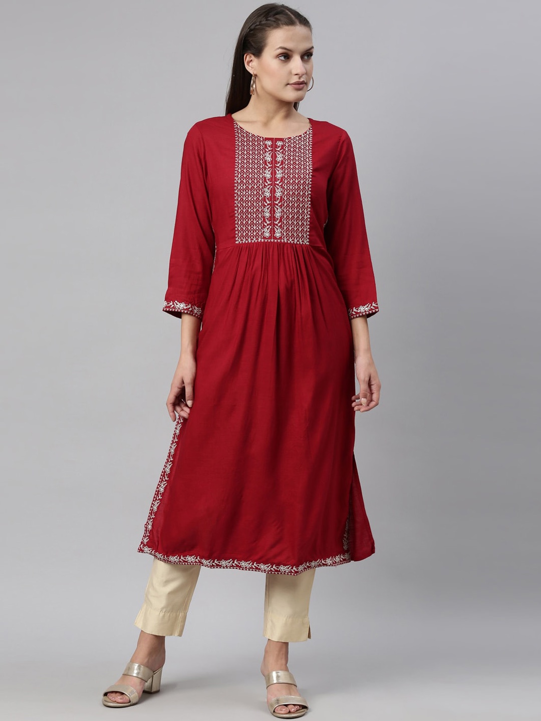 

Neerus Women Maroon Yoke Design Three Quarter Sleeves Round Neck Straight Regular Kurta