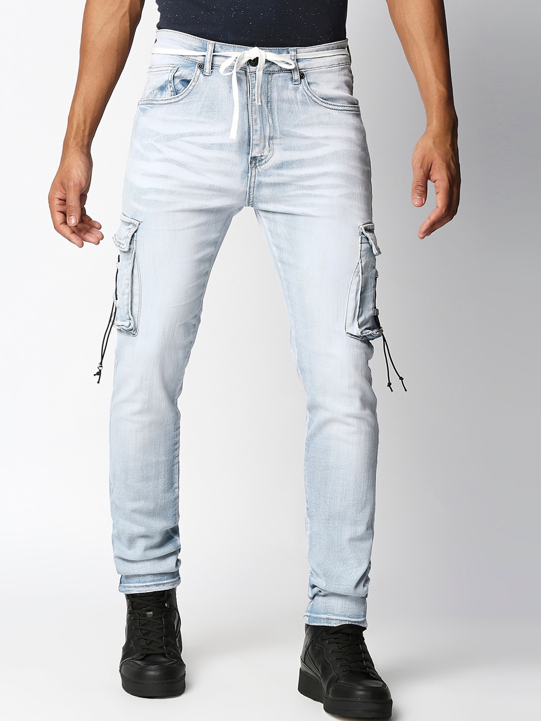 

WAIMEA Men Blue Skinny Fit Mildly Distressed Heavy Fade Embellished Stretchable Jeans