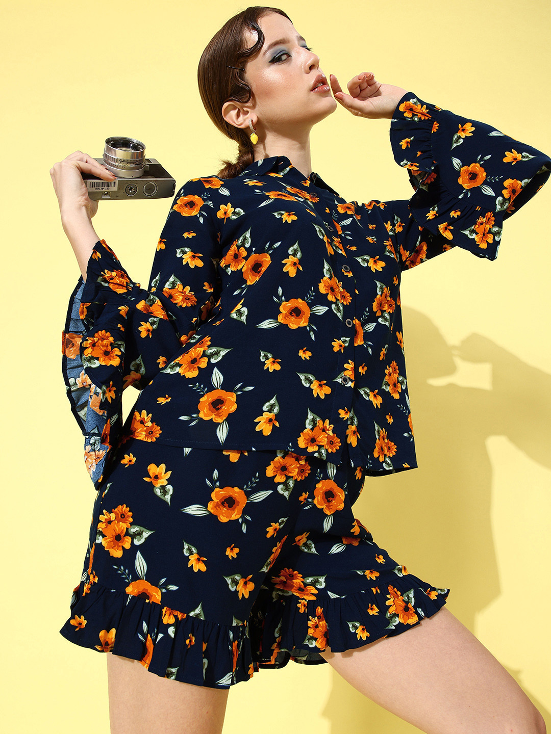 

Style Quotient Women Navy Blue & Orange Floral Printed Co-Ord Set