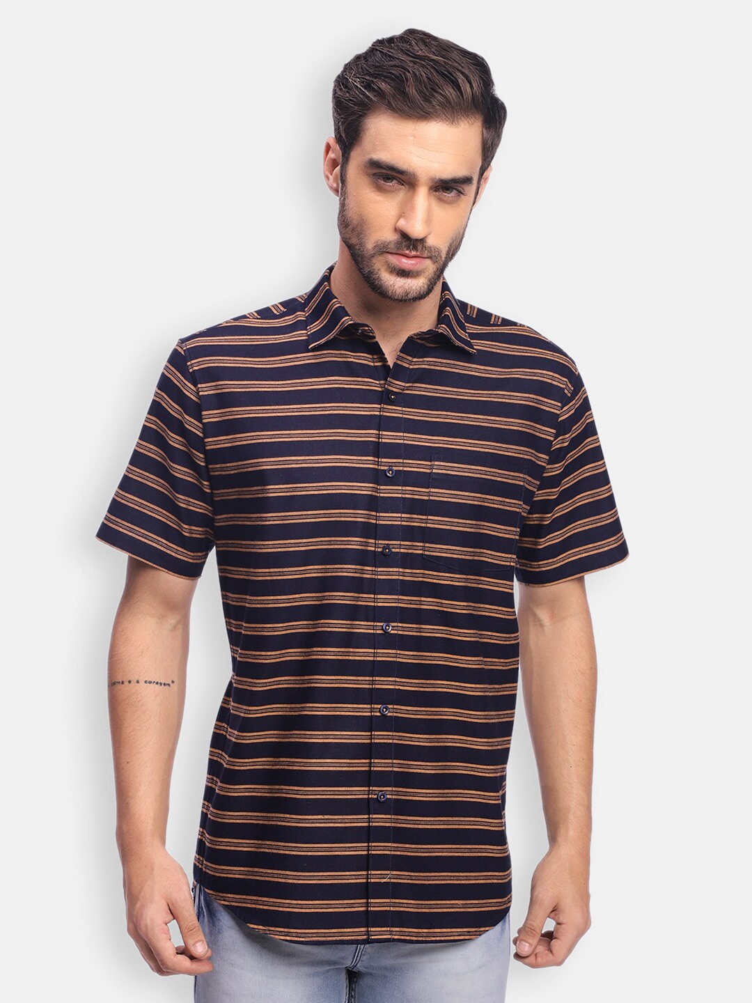 

Zeal Men Navy Blue Standard Horizontal Stripes Striped Casual Shirt