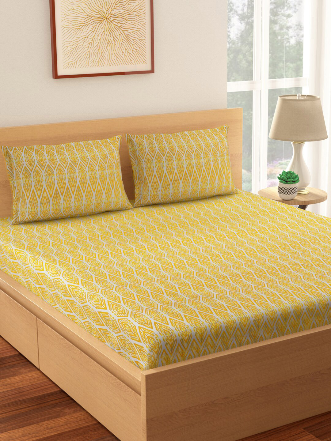 

Living scapes by Pantaloons Yellow Pure Cotton 144 TC King Bedsheet 2 Pillow Covers