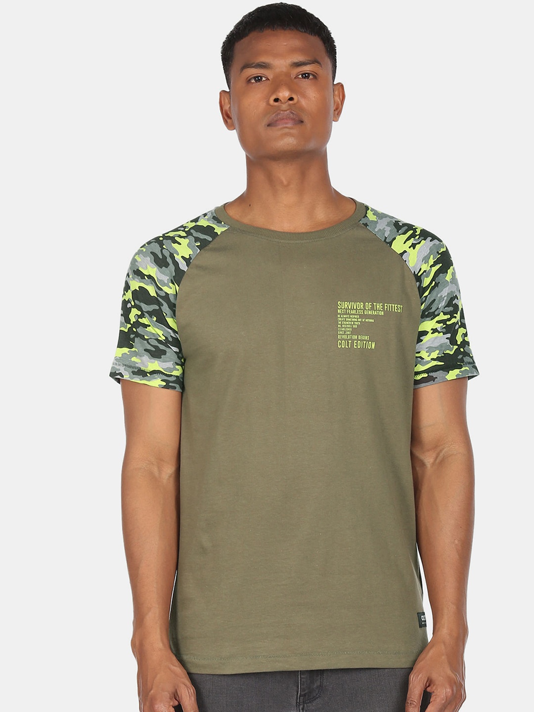 

Colt Men Green Cotton T-shirt