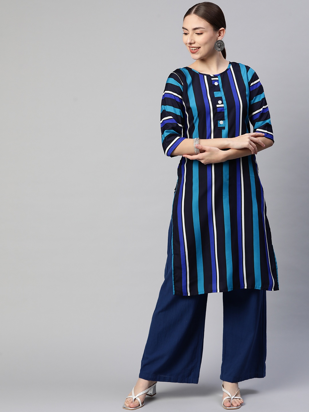 

Fashion FRICKS Women Blue & White Striped Kurta