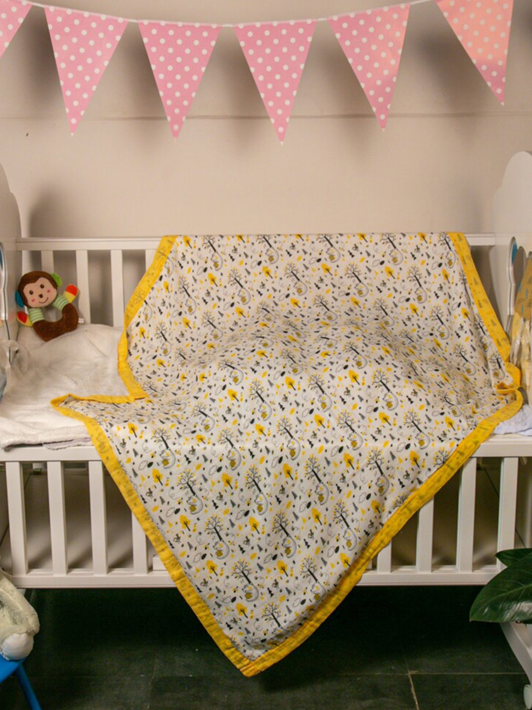 

Baby Moo Yellow & White Microfiber Heavy Winter 210 GSM Single Bed Blanket