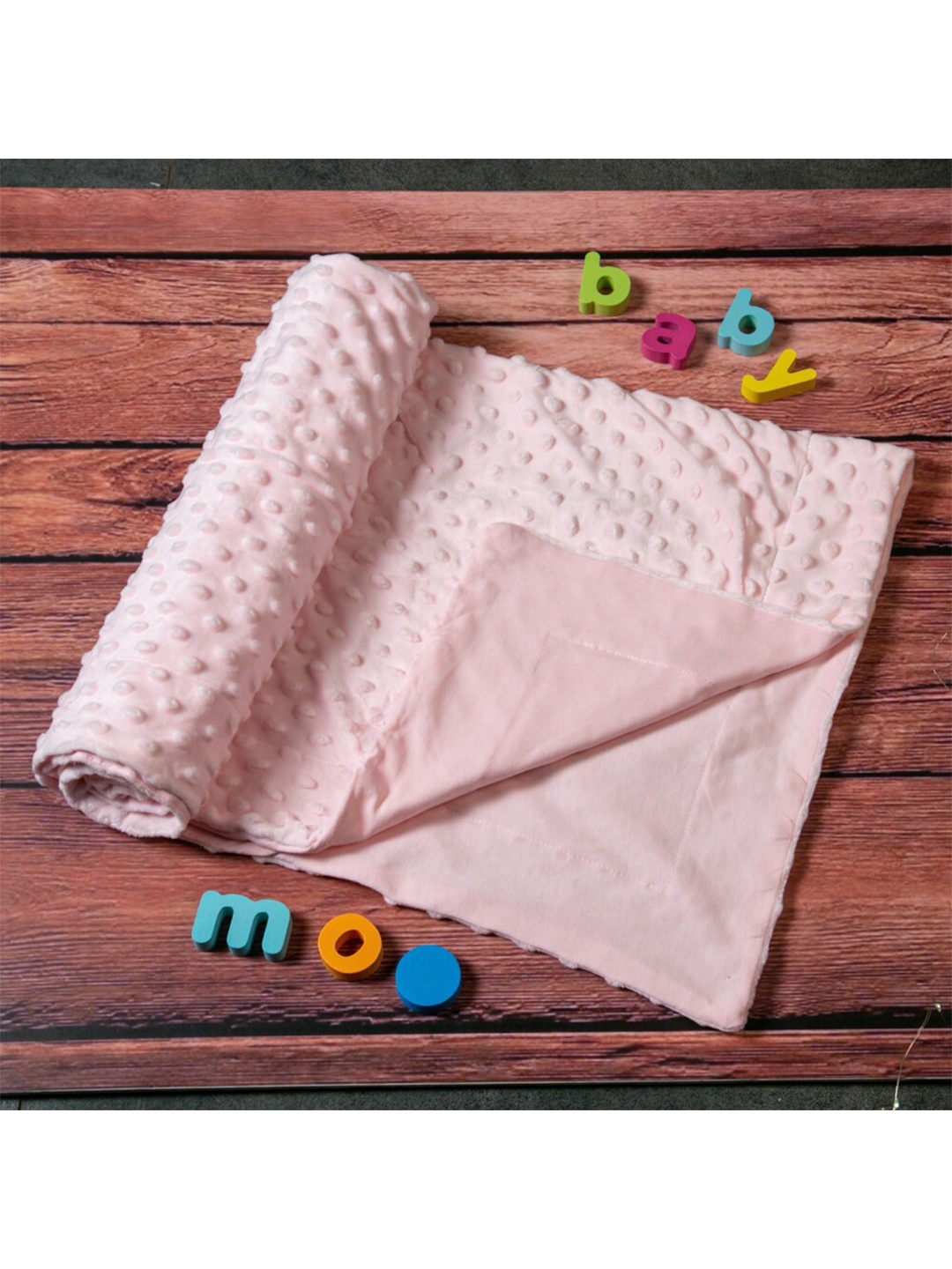 

Baby Moo Pink Geometric Heavy Winter 210 GSM Single Bed Blanket