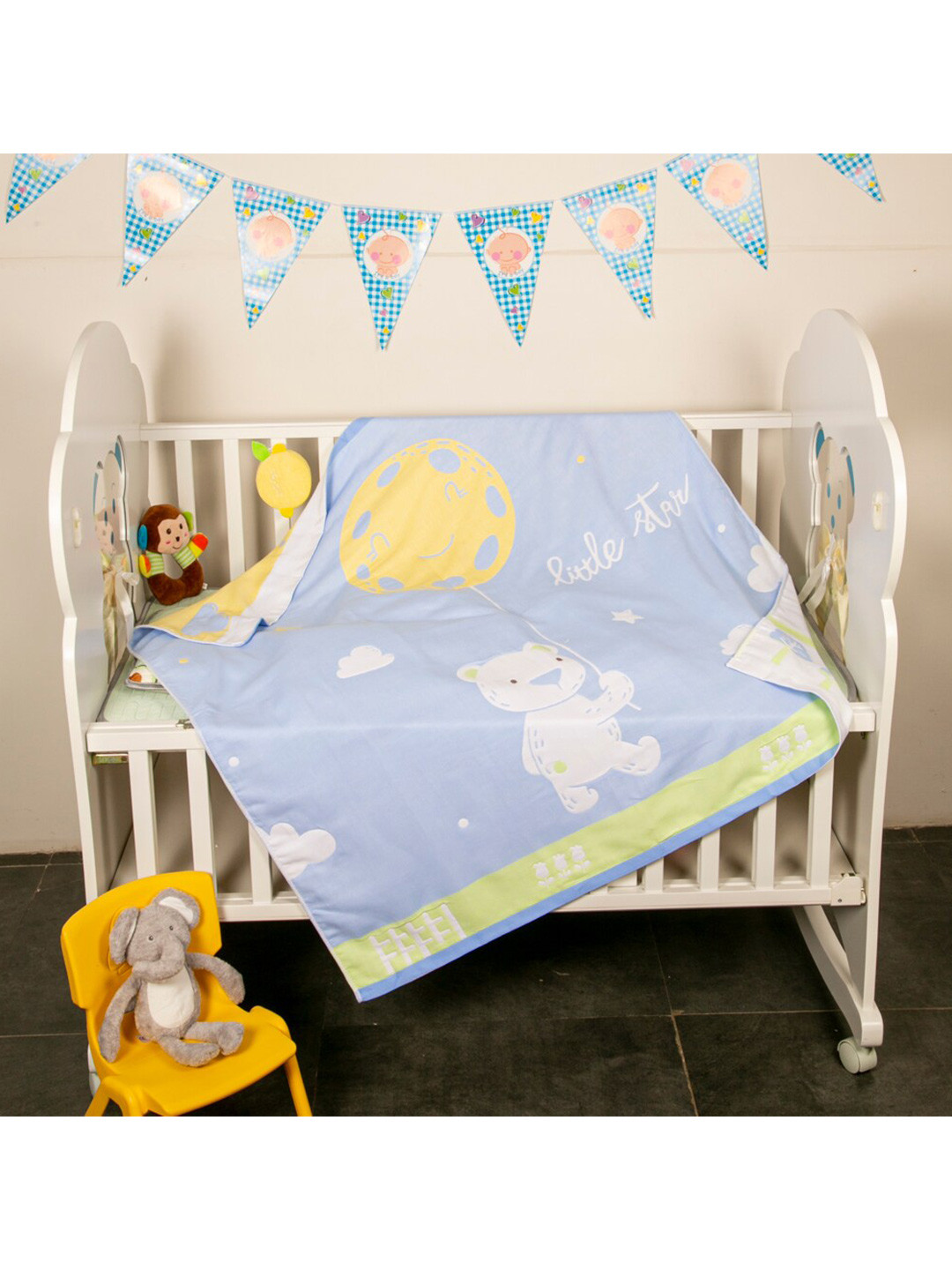 

Baby Moo Blue & White Cartoon Characters Heavy Winter 210 GSM Single Bed Blanket
