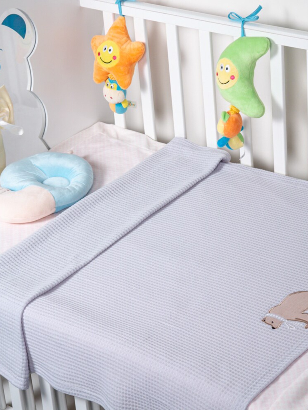 

Baby Moo Grey & Brown Cartoon Characters Heavy Winter 210 GSM Single Bed Blanket