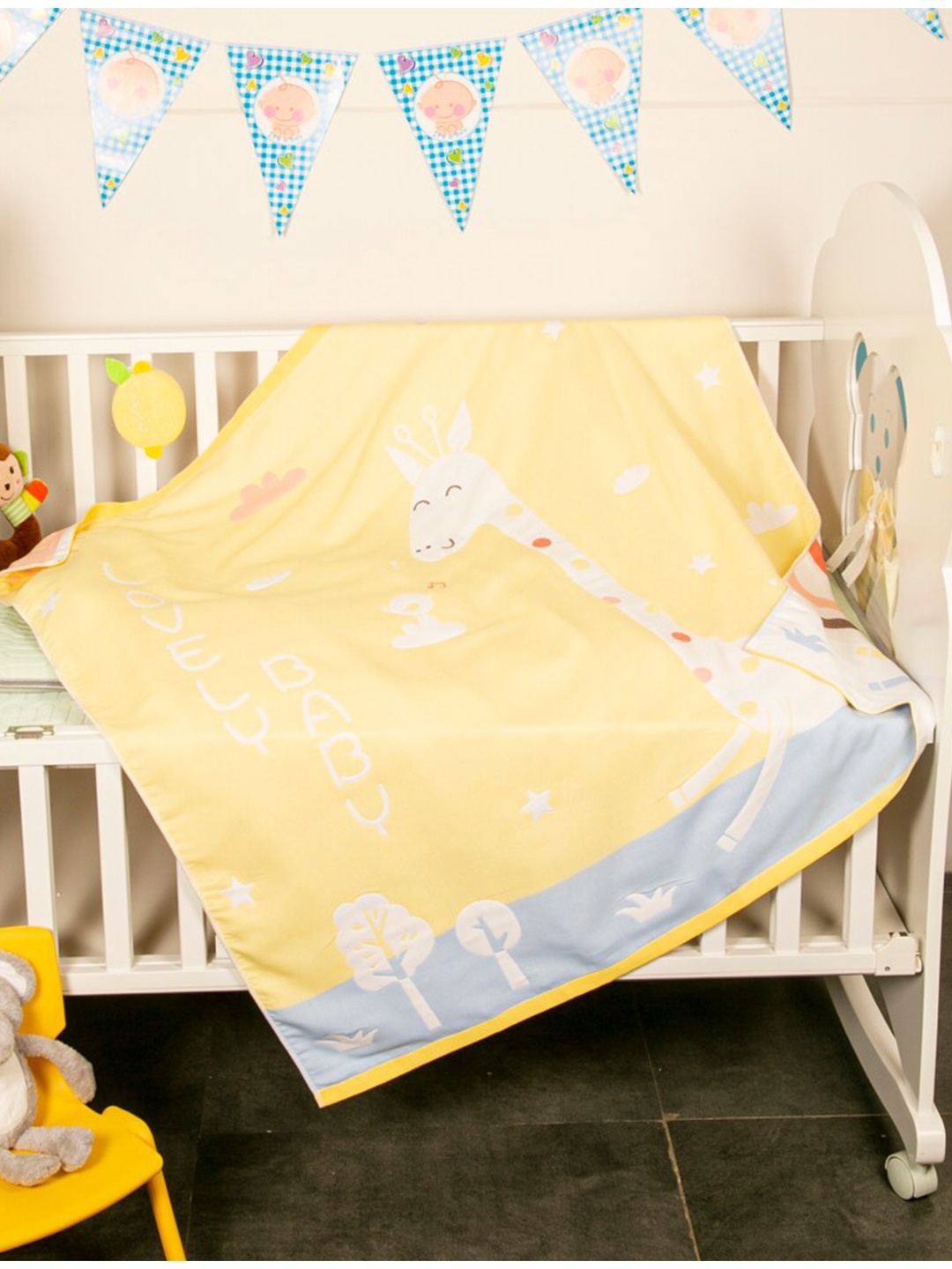 

Baby Moo Yellow & White Cartoon Characters Heavy Winter 210 GSM Cotton Single Bed Blanket