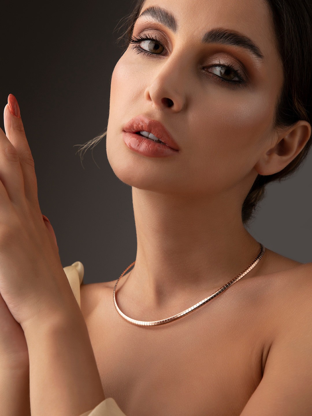 

Rubans Voguish Rose Gold Rose Gold-Plated Necklace