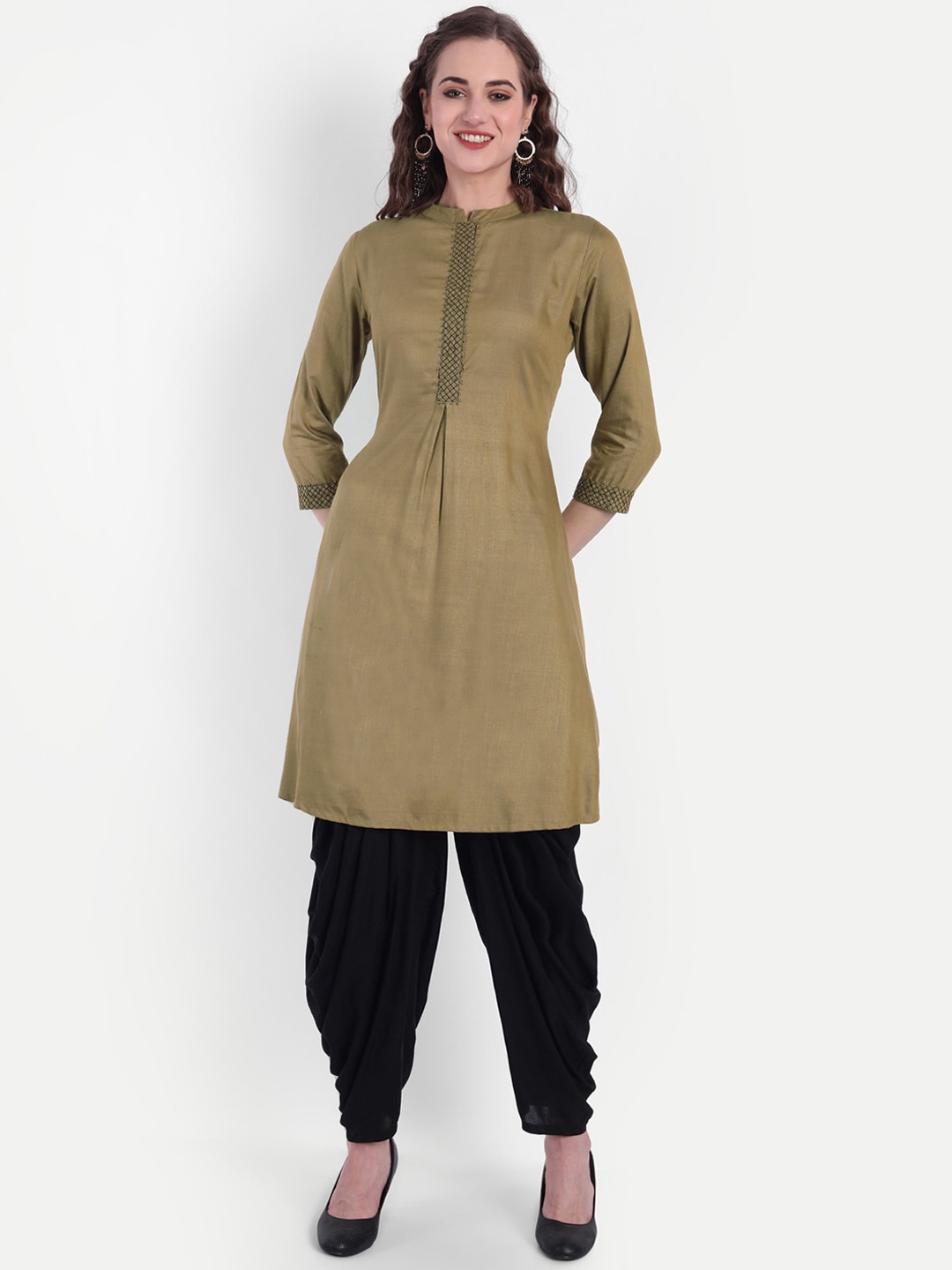 

SUTI Women Green Pleated Pure Cotton Kurti with Patiala