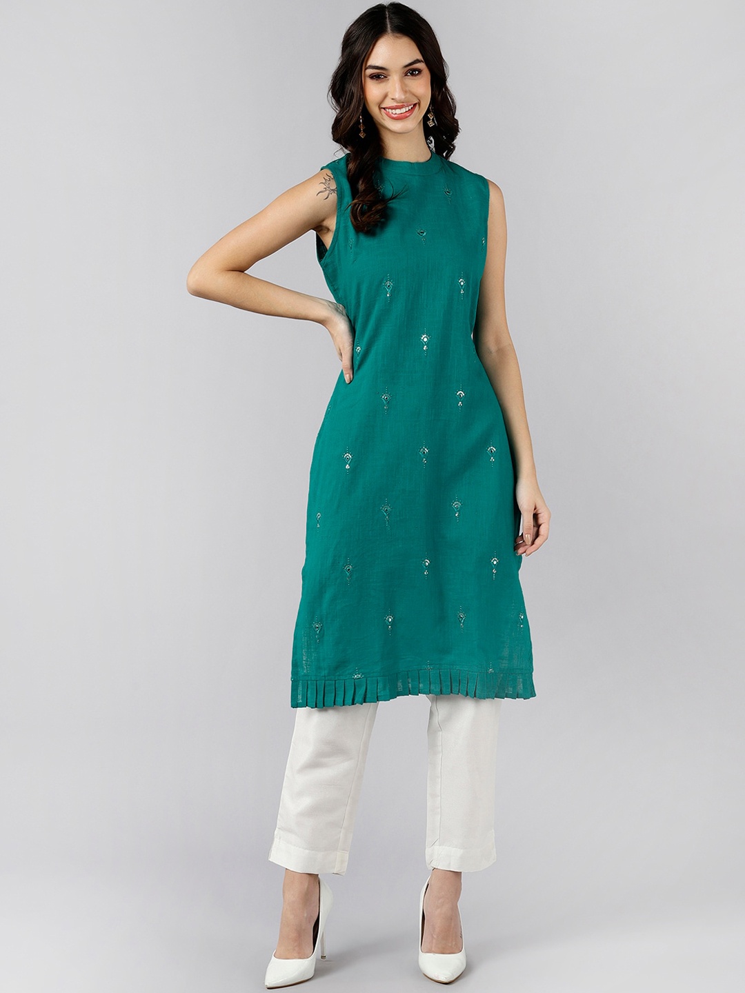 

AHIKA Women Green Ethnic Motifs Kurta
