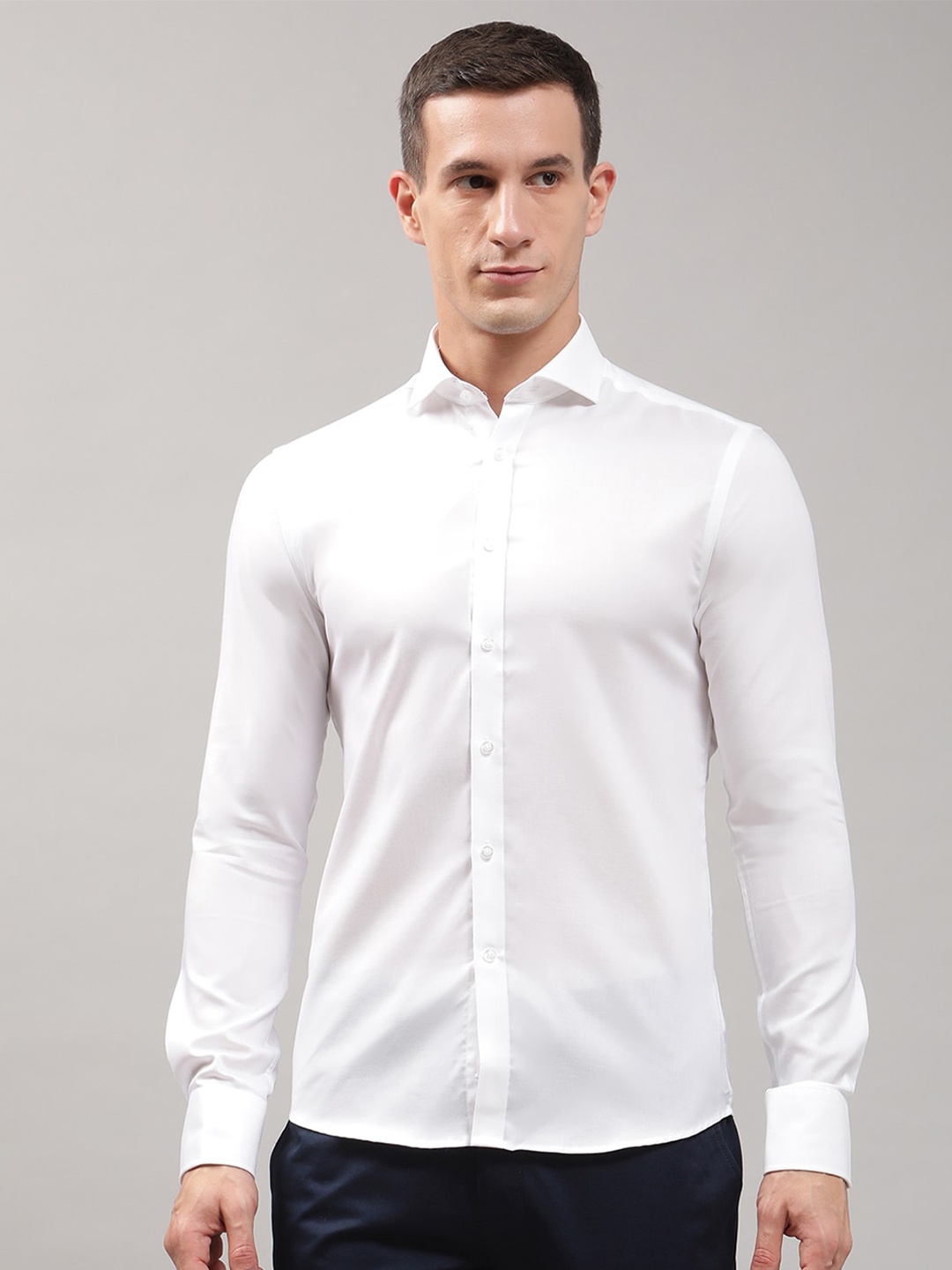 

Bruun & Stengade Men White Slim Fit Solid Cotton Casual Shirt