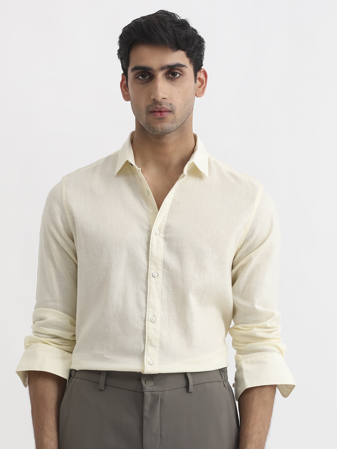 

RARE RABBIT Men Yellow Custom Slim Fit Casual Shirt