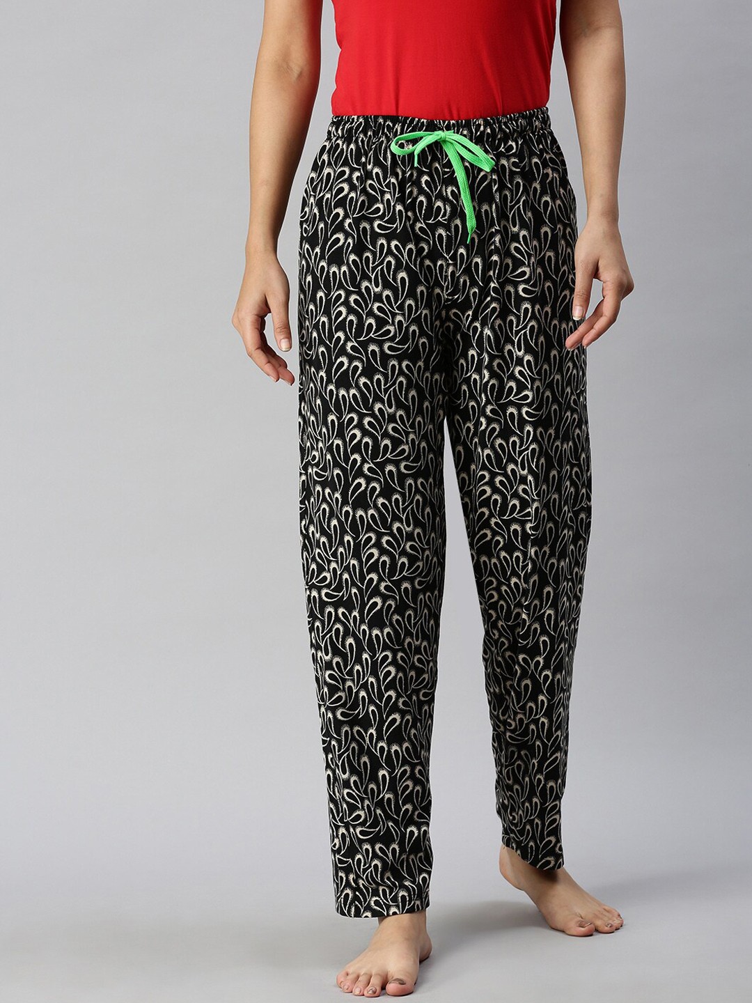 

Kryptic Women Black Printed Pure Cotton Lounge Pant