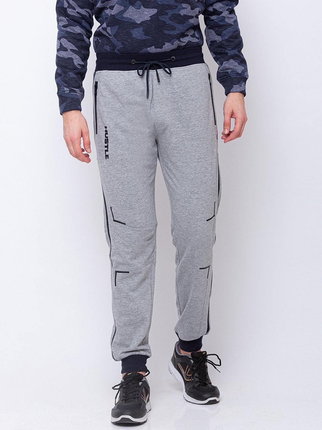 

Status Quo Men Grey Solid Cotton Track Pants