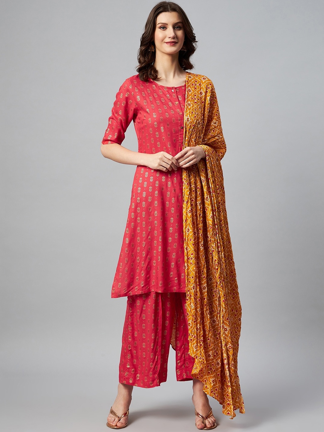 

InWeave Women Red Ethnic Motifs Printed Kurta with Palazzos & Dupatta