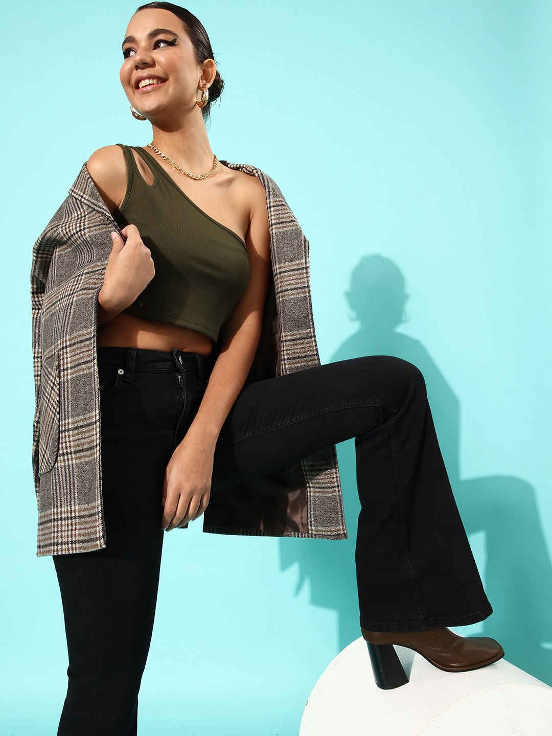

HERE&NOW Attractive Olive Solid Cut Out Top