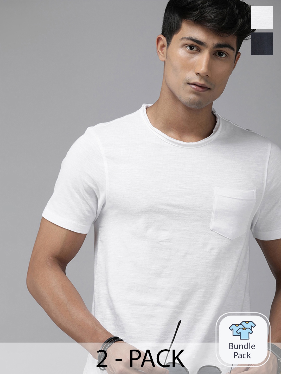 

Roadster Men Pack Of 2 Solid Pure Cotton T-shirts, Navy blue