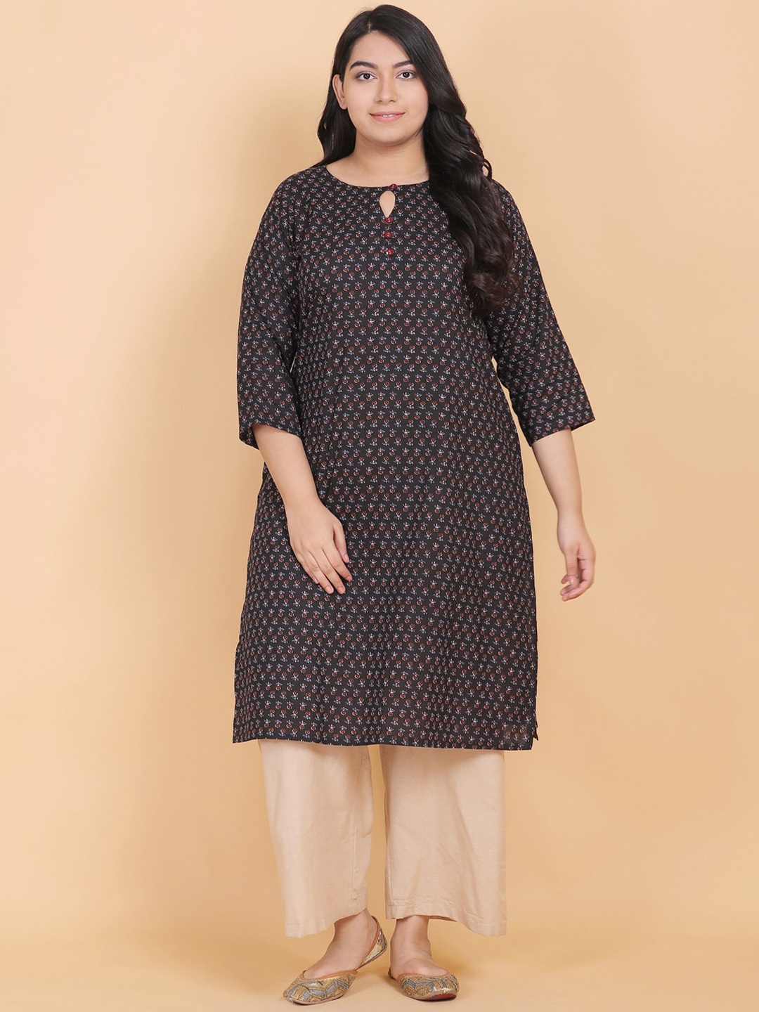 

LastInch Women Black Floral Print Keyhole Neck Regular Sleeve Cotton Kurta