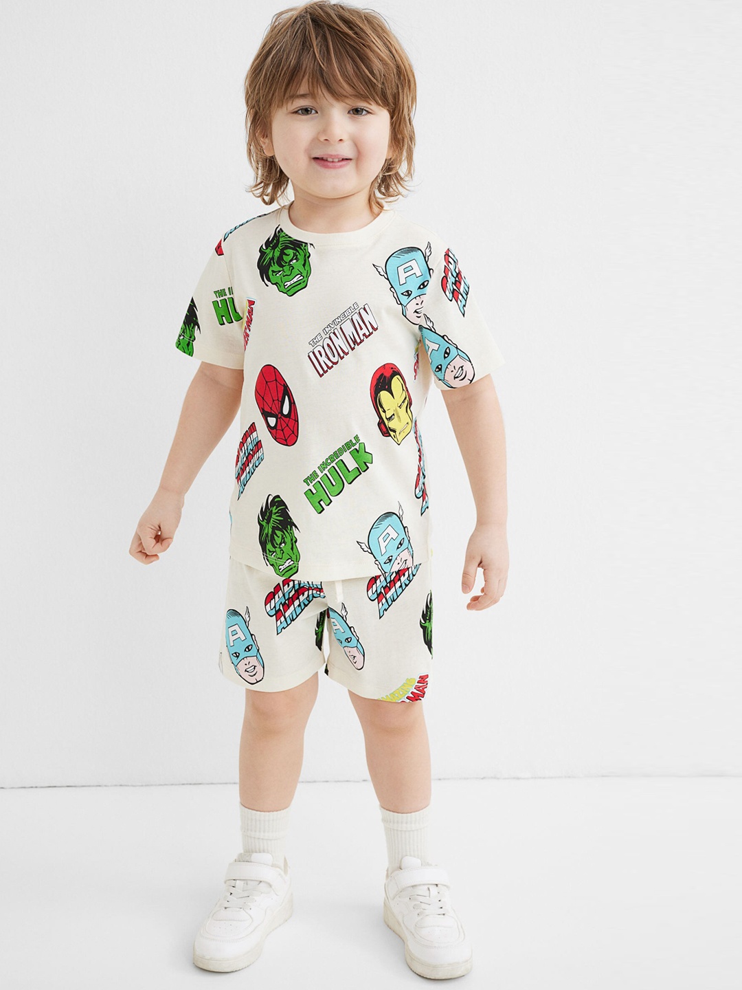 

H&M Boys Multicoloured Printed T-shirt with Shorts, Multi
