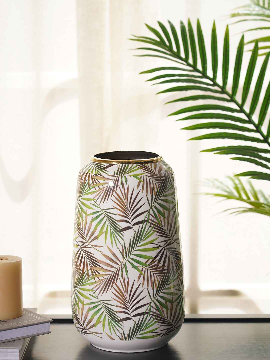 

Pure Home and Living White & Green Glass Zoe Botanical Vase