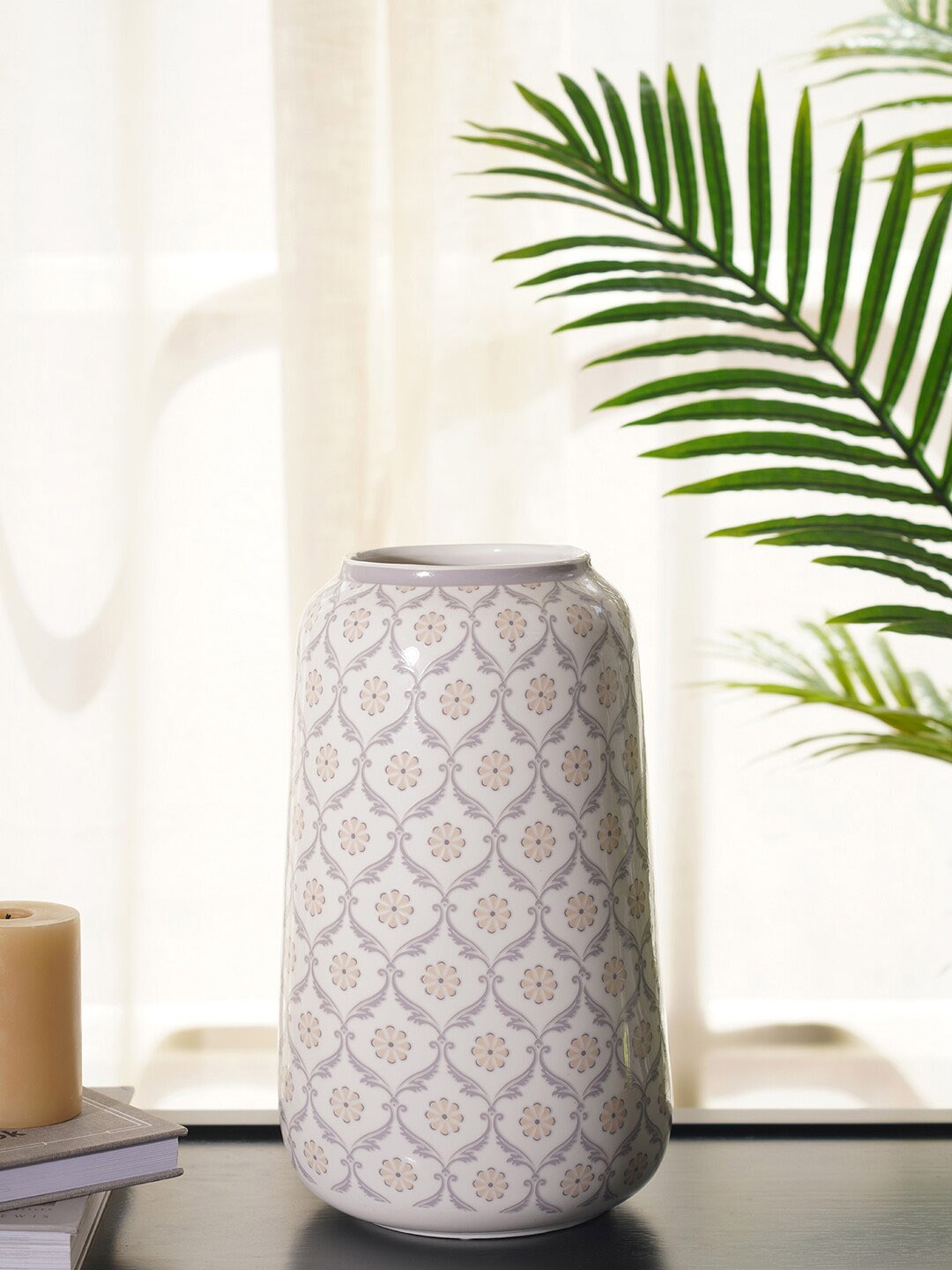 

Pure Home and Living Grey & White Printed Vase