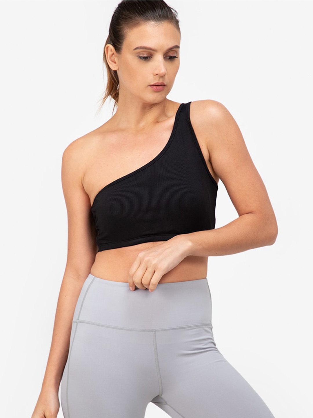 

ZALORA ACTIVE Black Bralette Bra Lightly Padded ZV1021WAP0456A-L