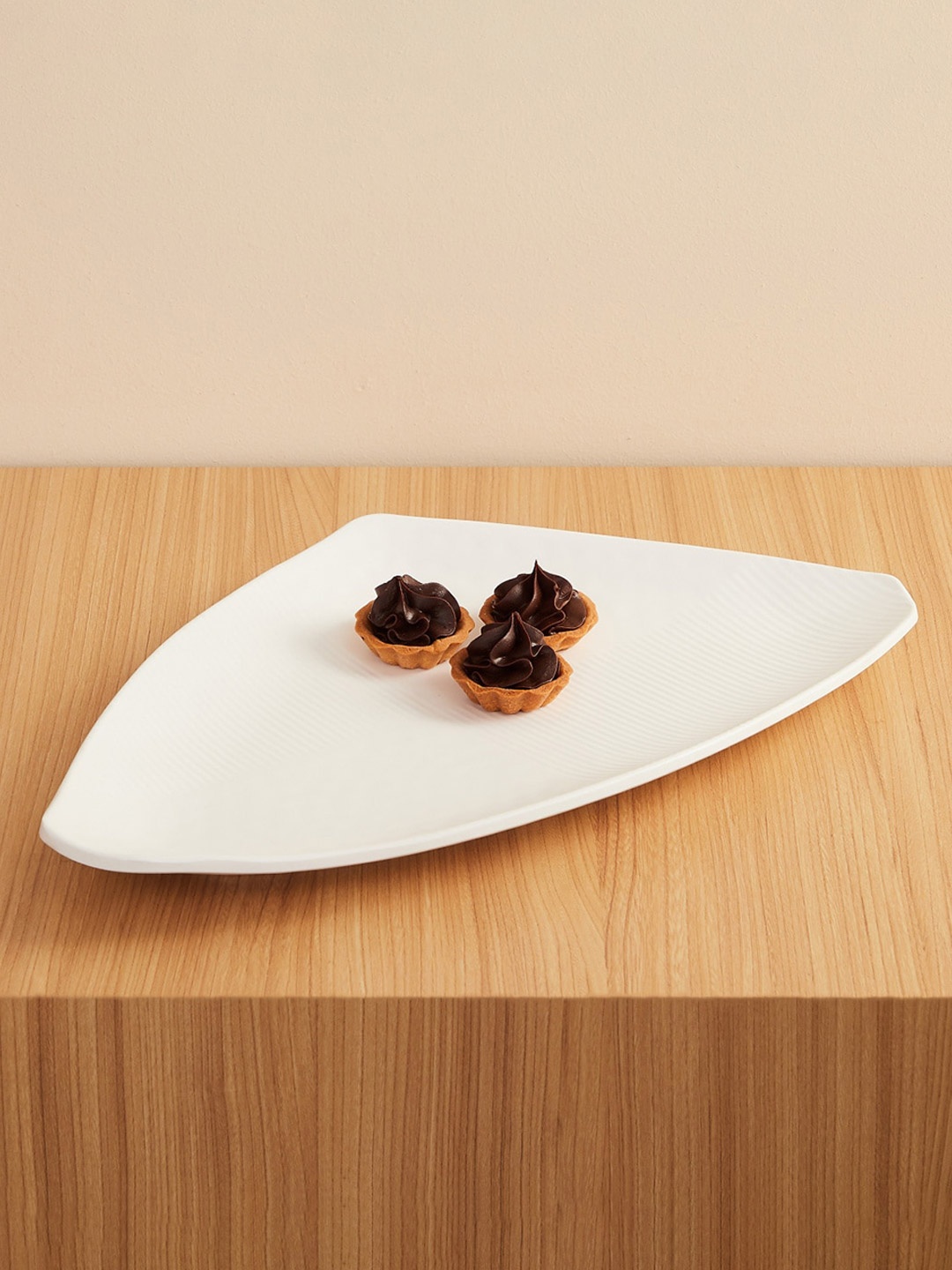 

Home Centre White Solid Melamine Glossy Plate