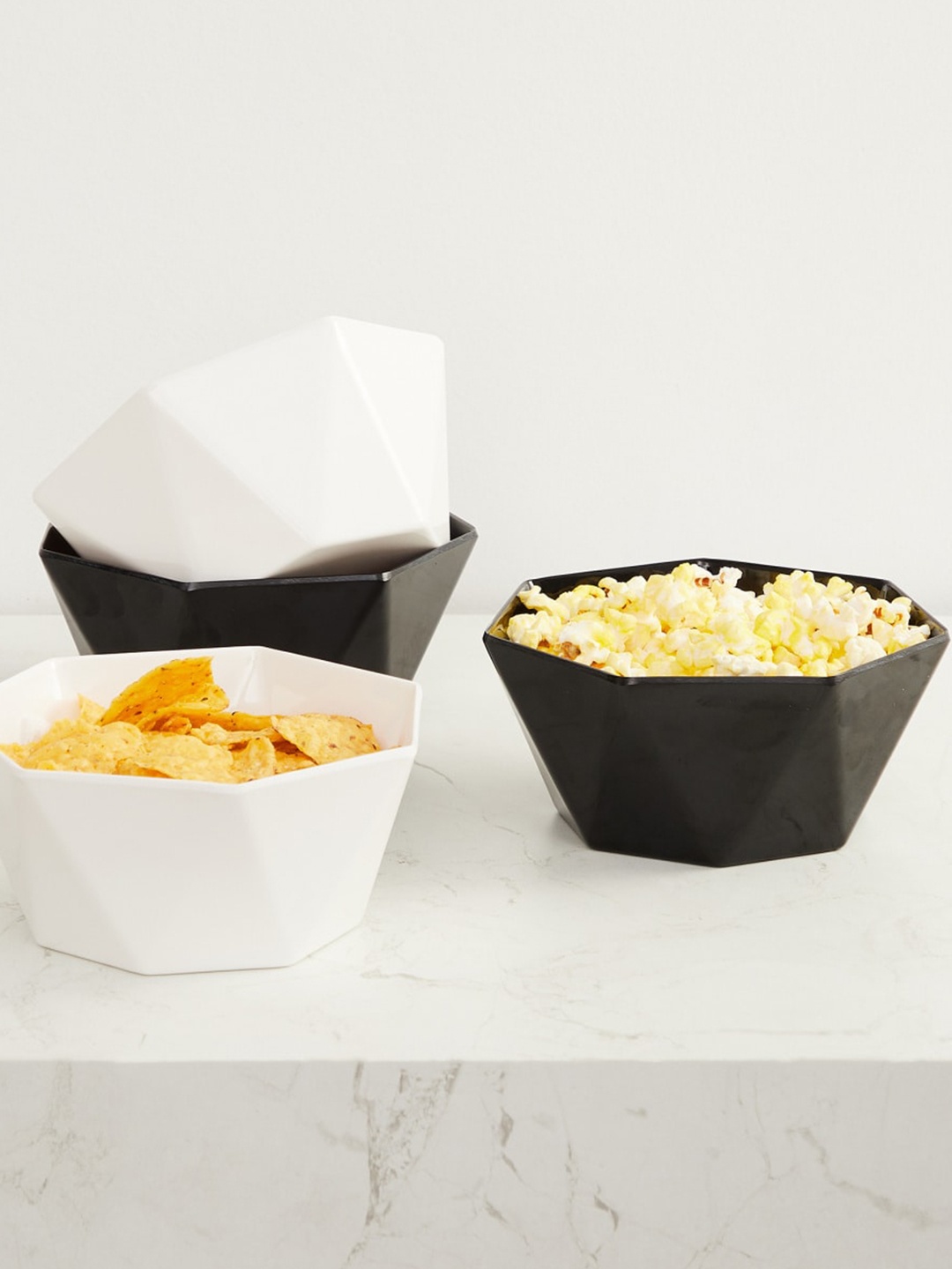 

Home Centre 4 Pieces Melamine Glossy Bowls, Black