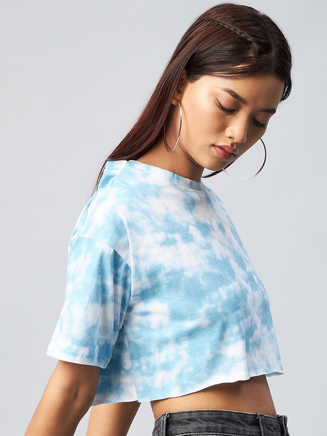 

CHIMPAAANZEE Women Blue Tie and Dye Drop-Shoulder Sleeves Oversized T-shirt