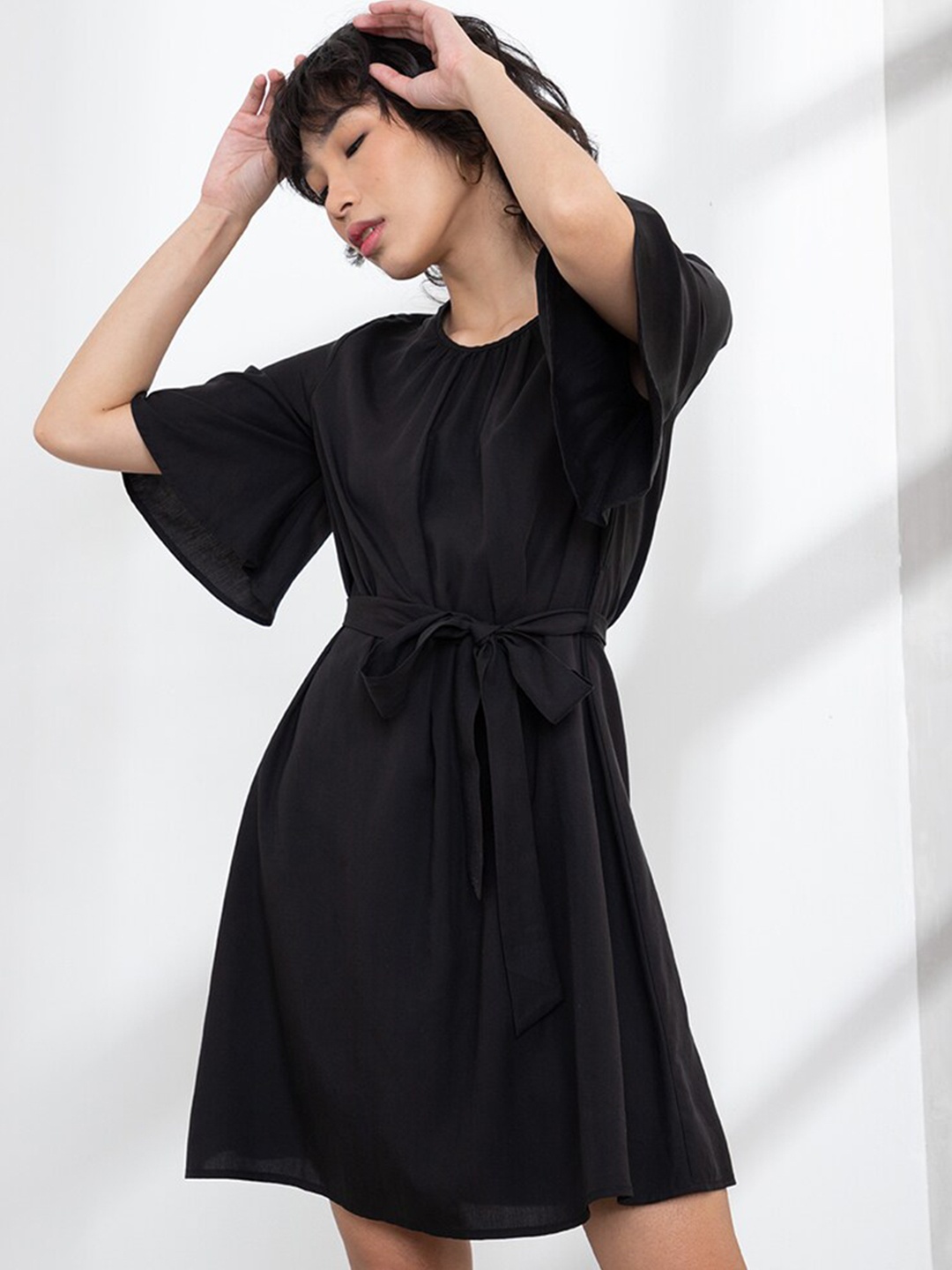 

ORIGIN BY ZALORA Black Flared Sleeves Sheath Dress