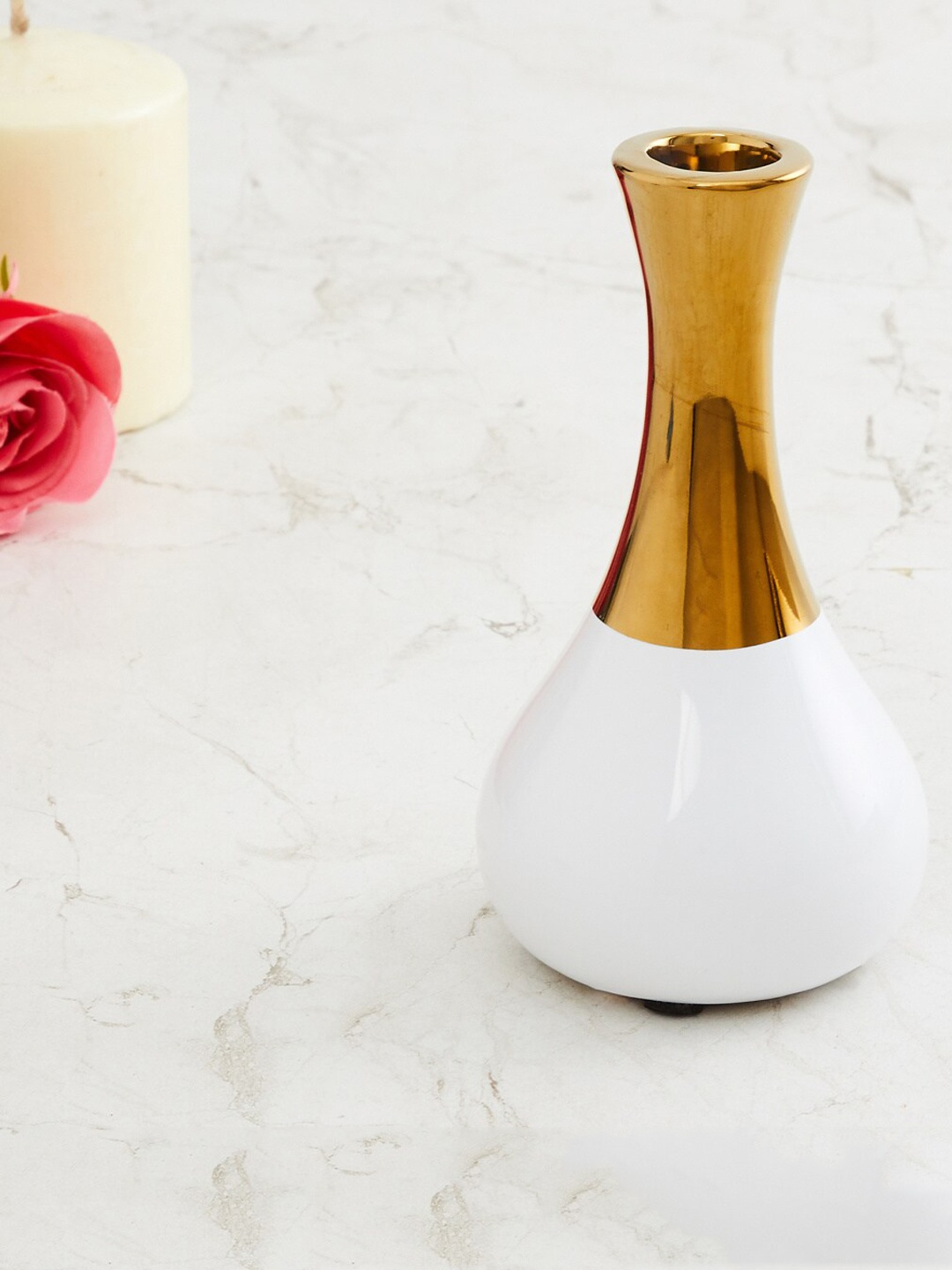 

Home Centre Gold-Toned & White Colourblocked Candle Holder