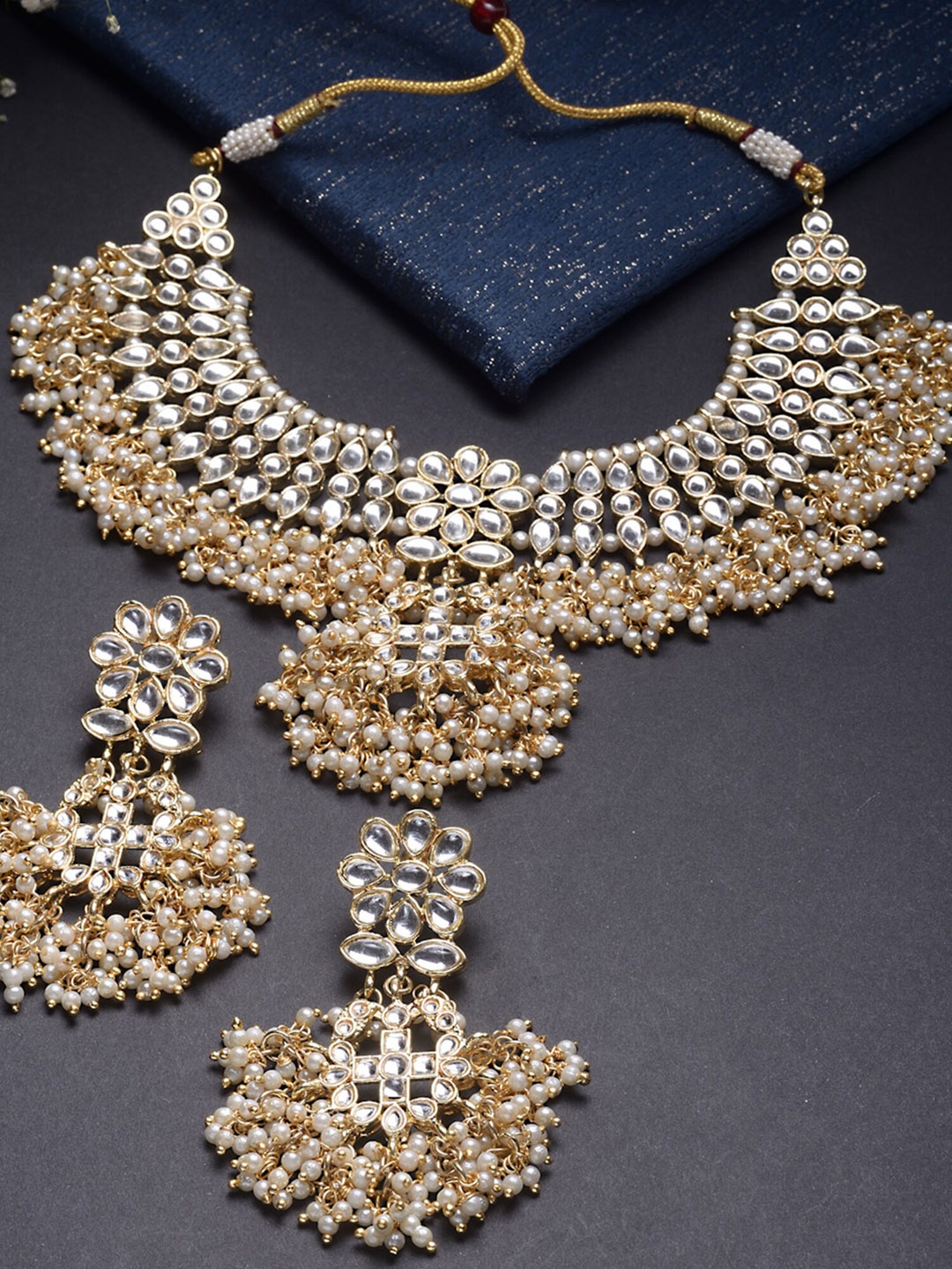 

KARATCART Women Gold and White Gold-Plated Jewellery Set