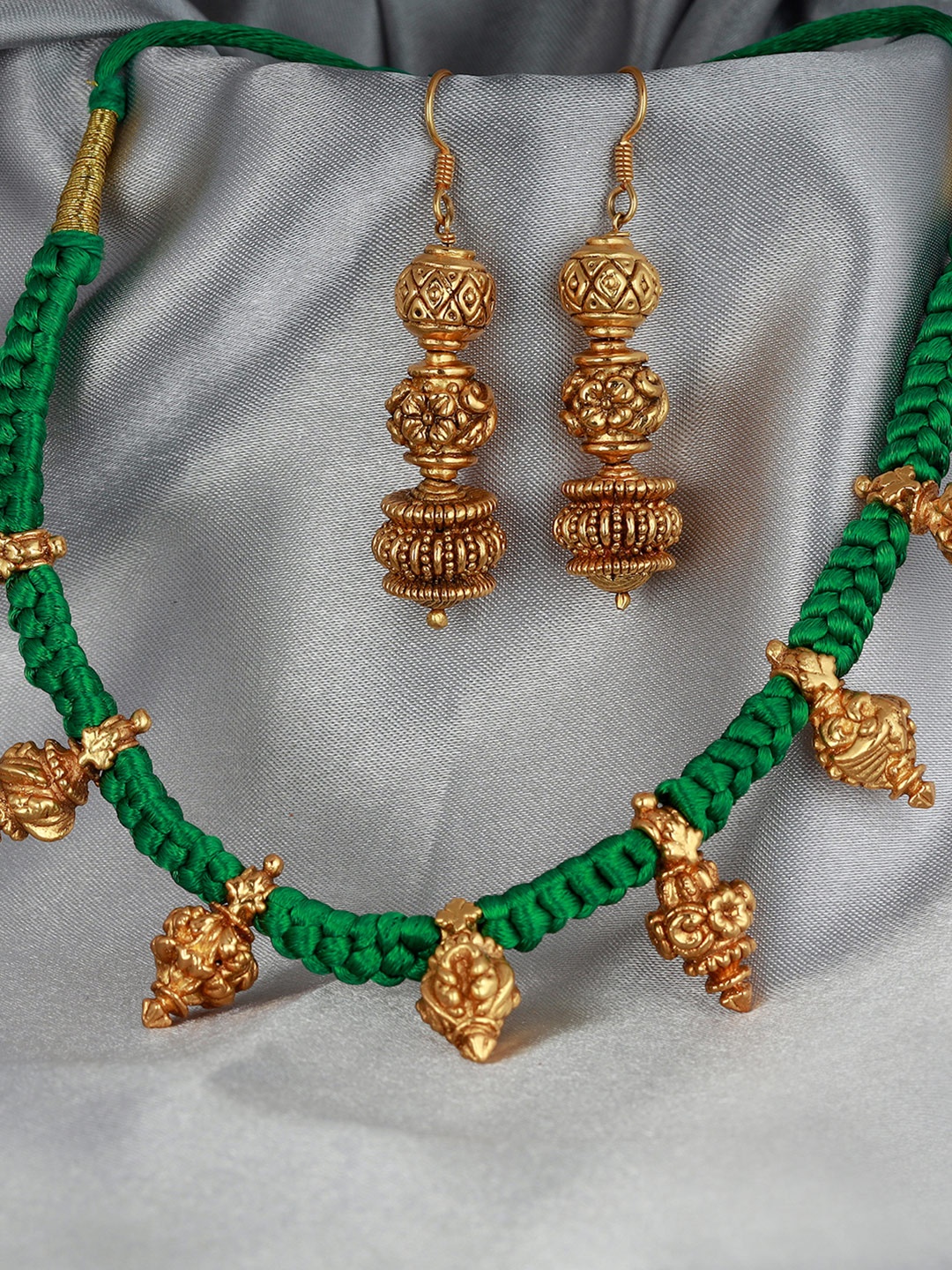 

GIVA Sterling Silver 18 K Gold-Plated & Green Jewellery Set