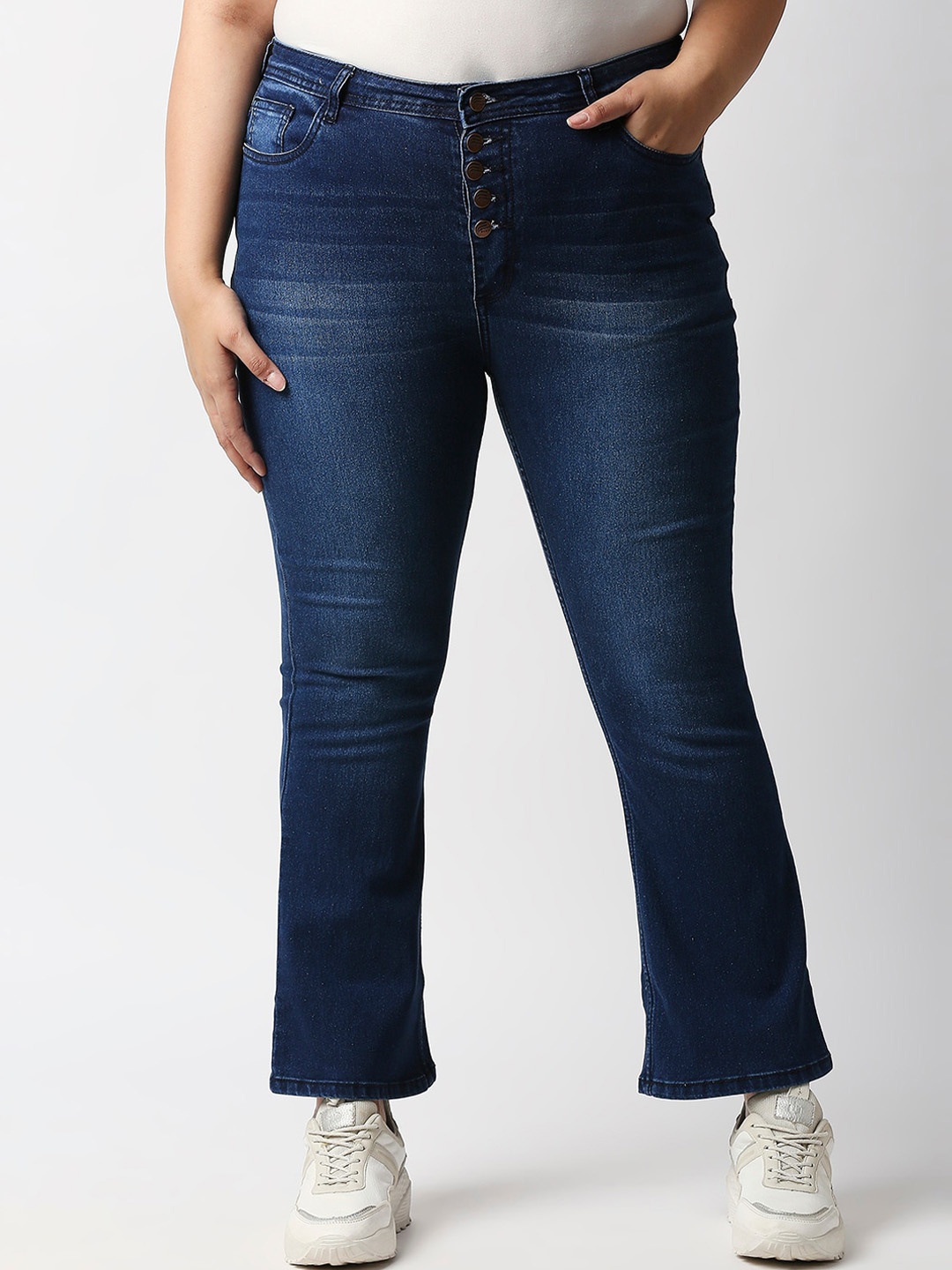 

High Star Women Plus Size Blue Bootcut High-Rise Light Fade Stretchable Jeans