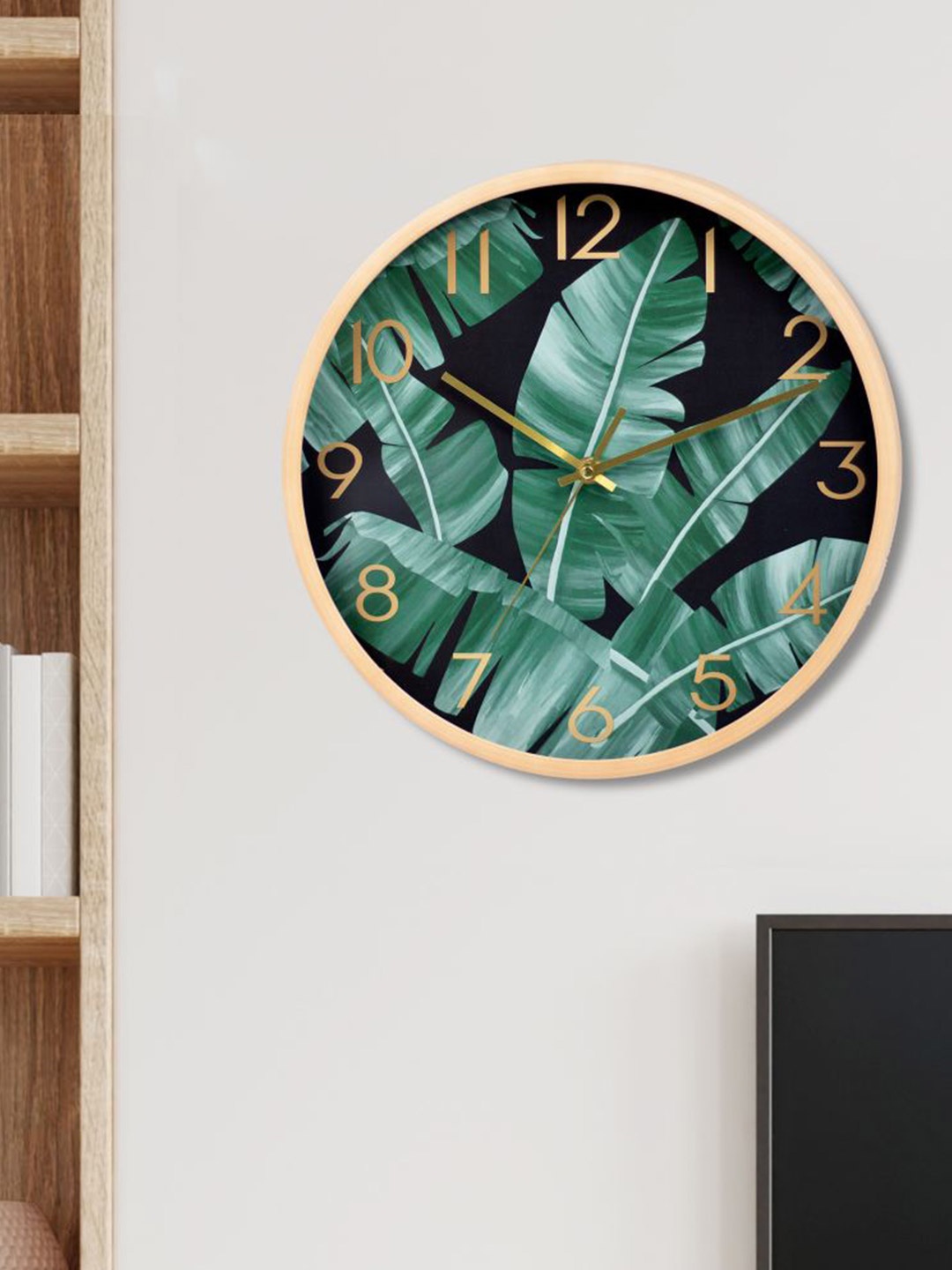 

HomeTown Green & Black Printed Contemporary Wall Clock